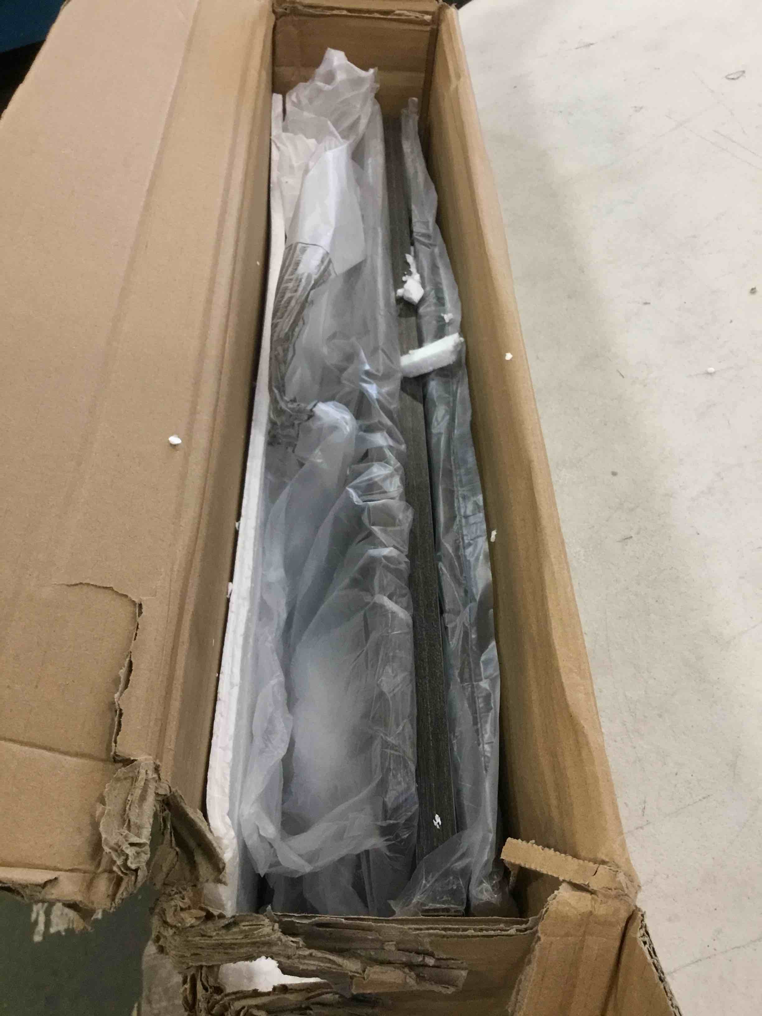 https://s3.amazonaws.com/lotting-images-prod/bidfta/BLU4937570_1705001372891.jpeg