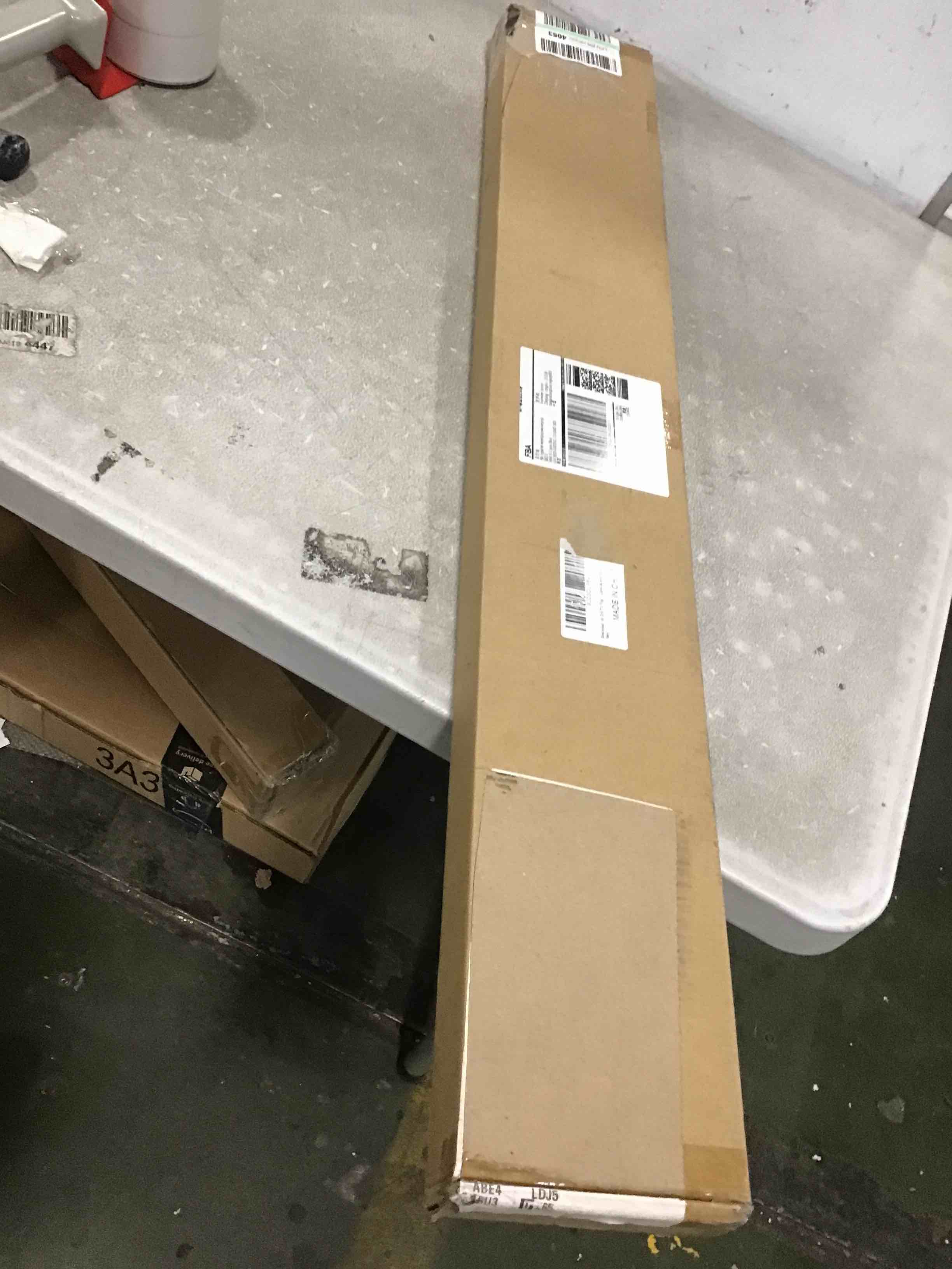 https://s3.amazonaws.com/lotting-images-prod/bidfta/BLU4938206_1705422146000.jpeg