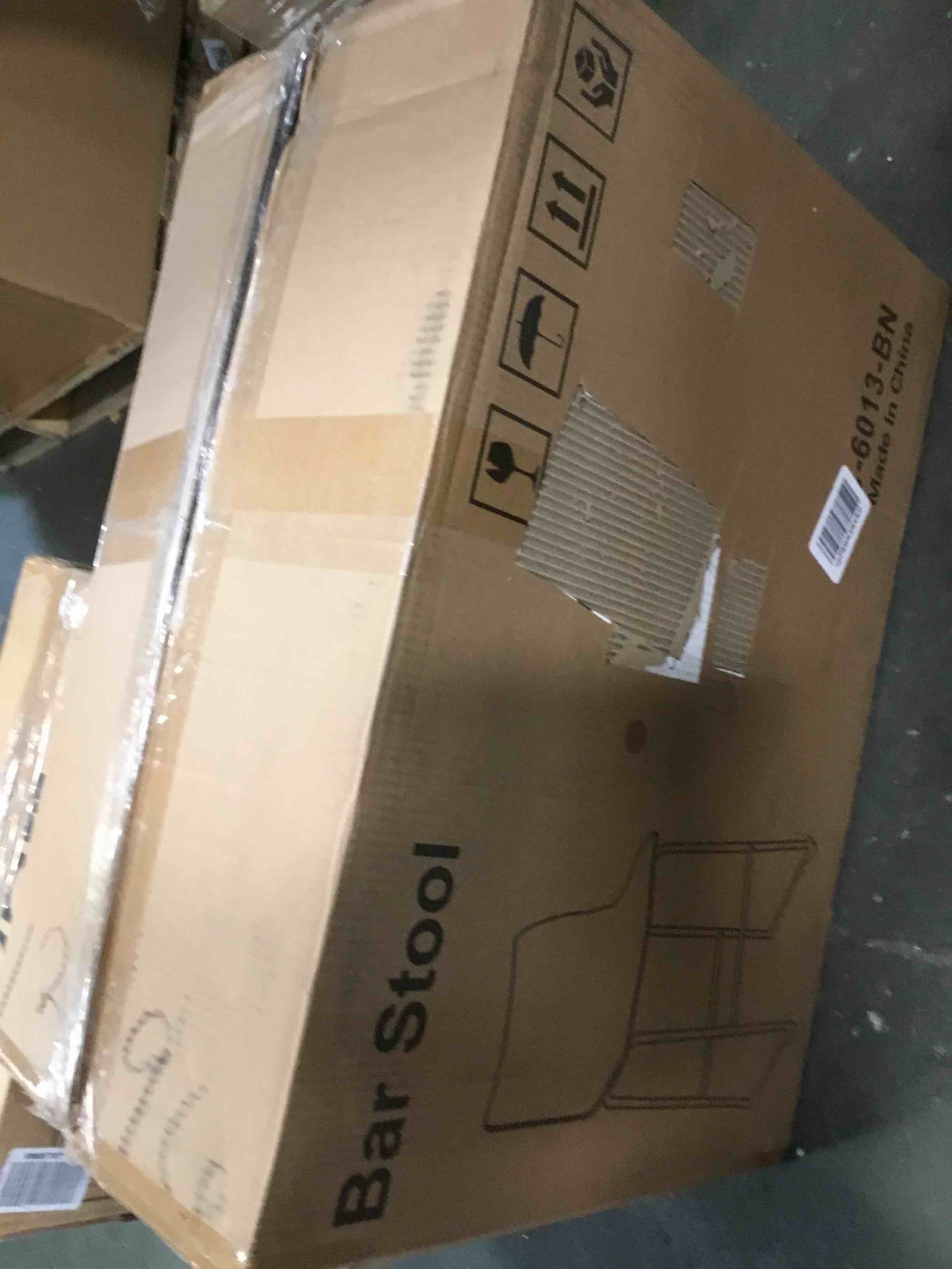 https://s3.amazonaws.com/lotting-images-prod/bidfta/BLU4938488_1704549137819.jpeg