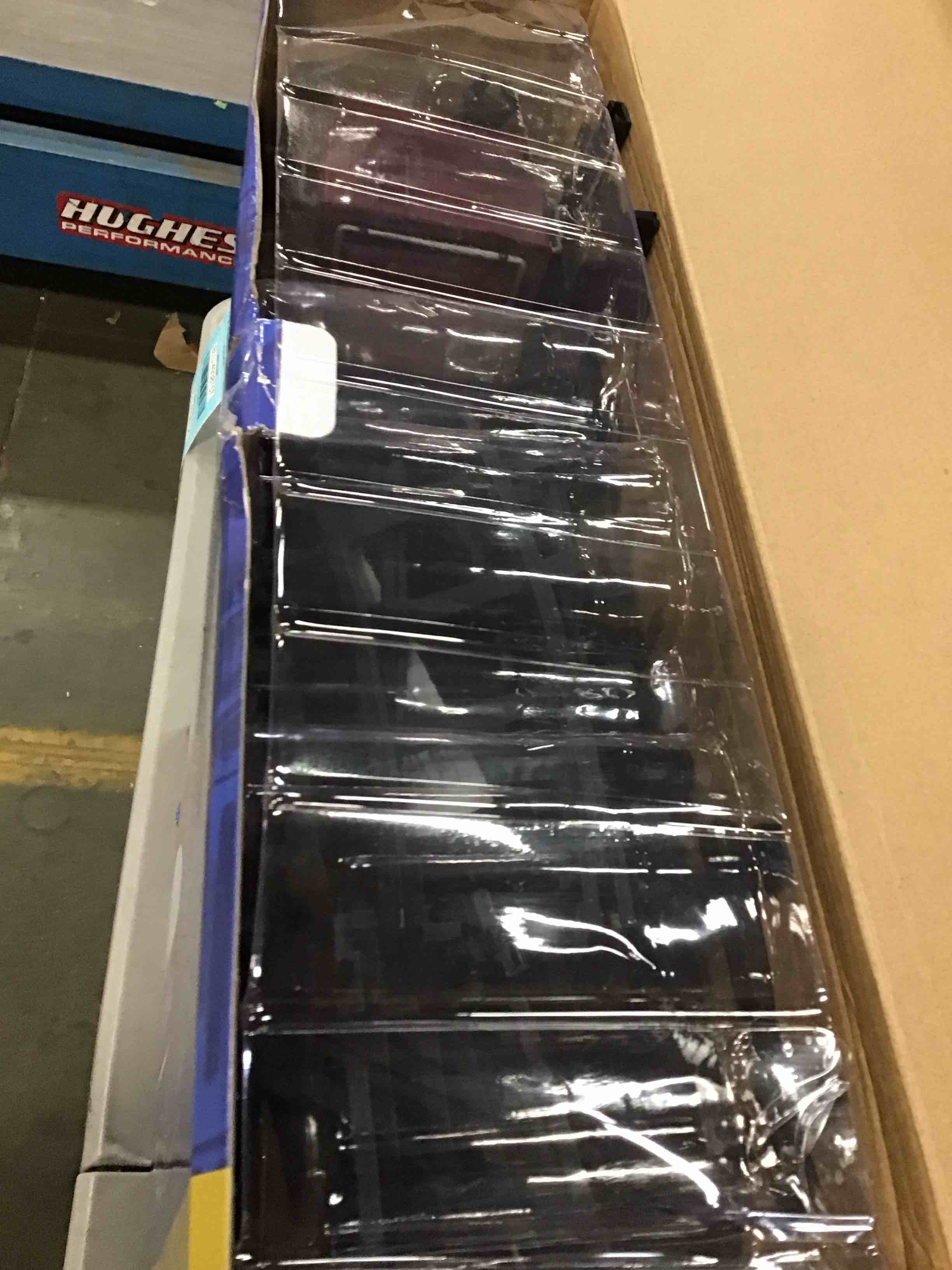 https://s3.amazonaws.com/lotting-images-prod/bidfta/BLU4938755_1704741794170.jpeg