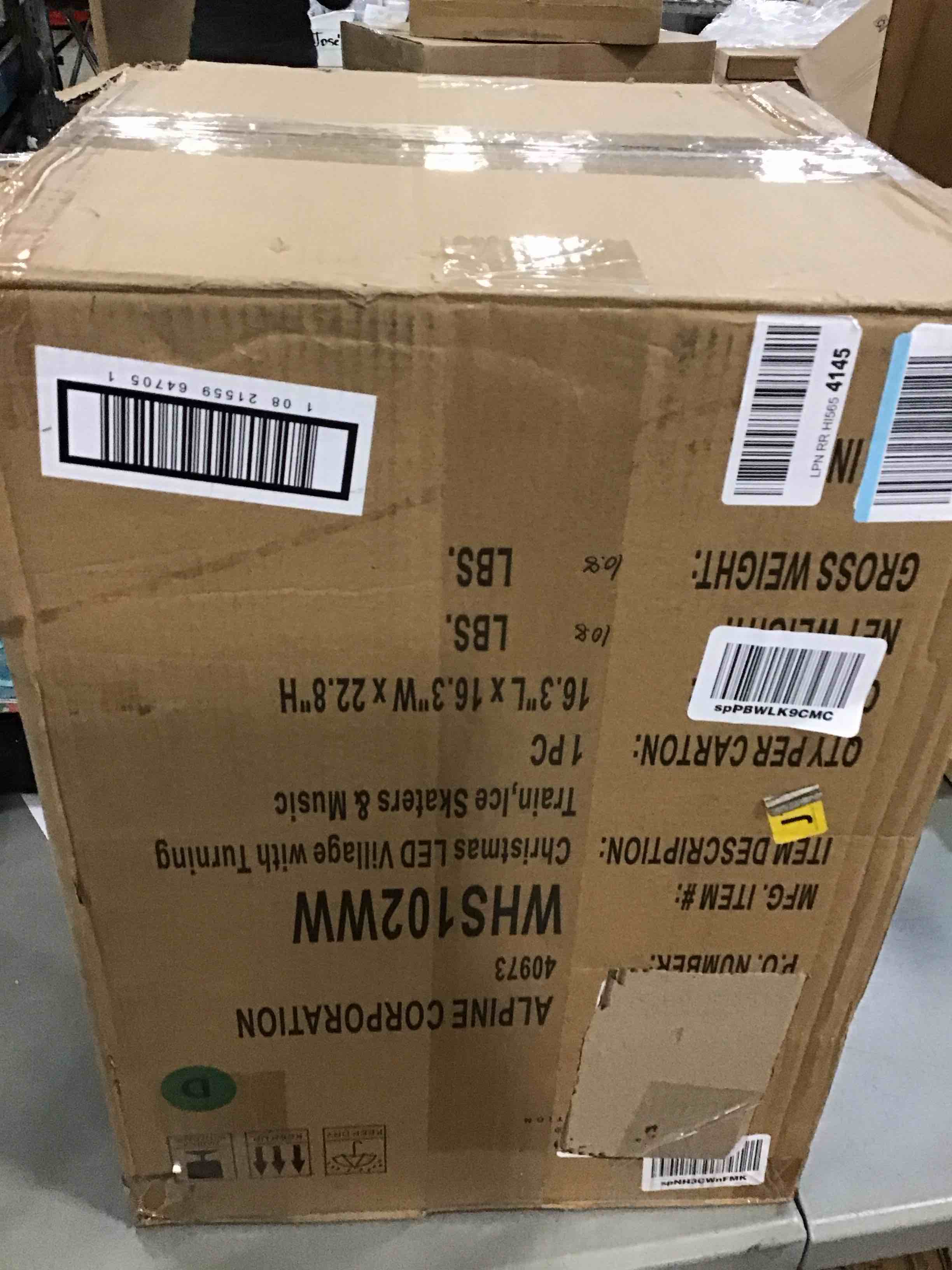 https://s3.amazonaws.com/lotting-images-prod/bidfta/BLU4938762_1704742594192.jpeg