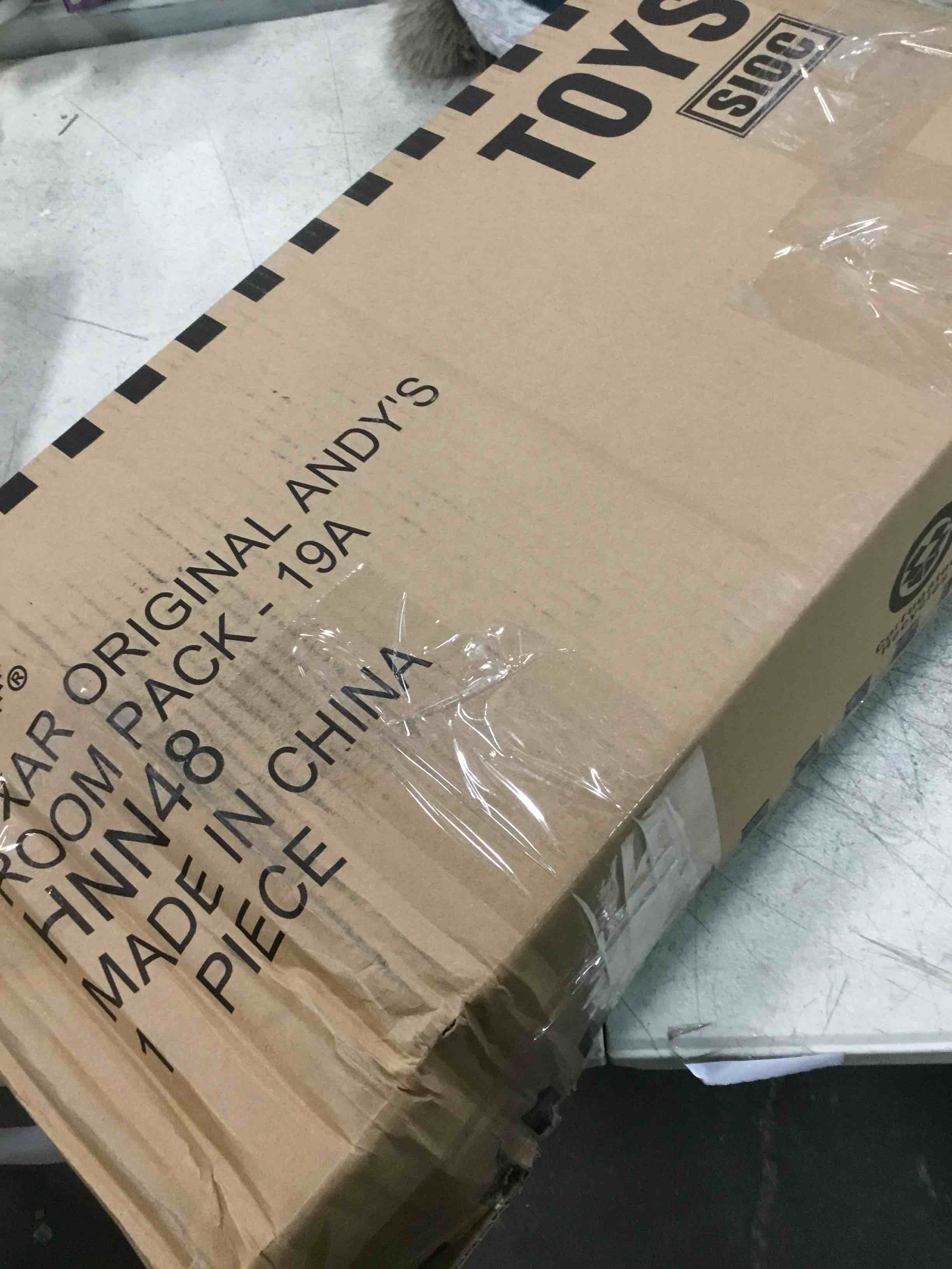 https://s3.amazonaws.com/lotting-images-prod/bidfta/BLU4938832_1704806227694.jpeg
