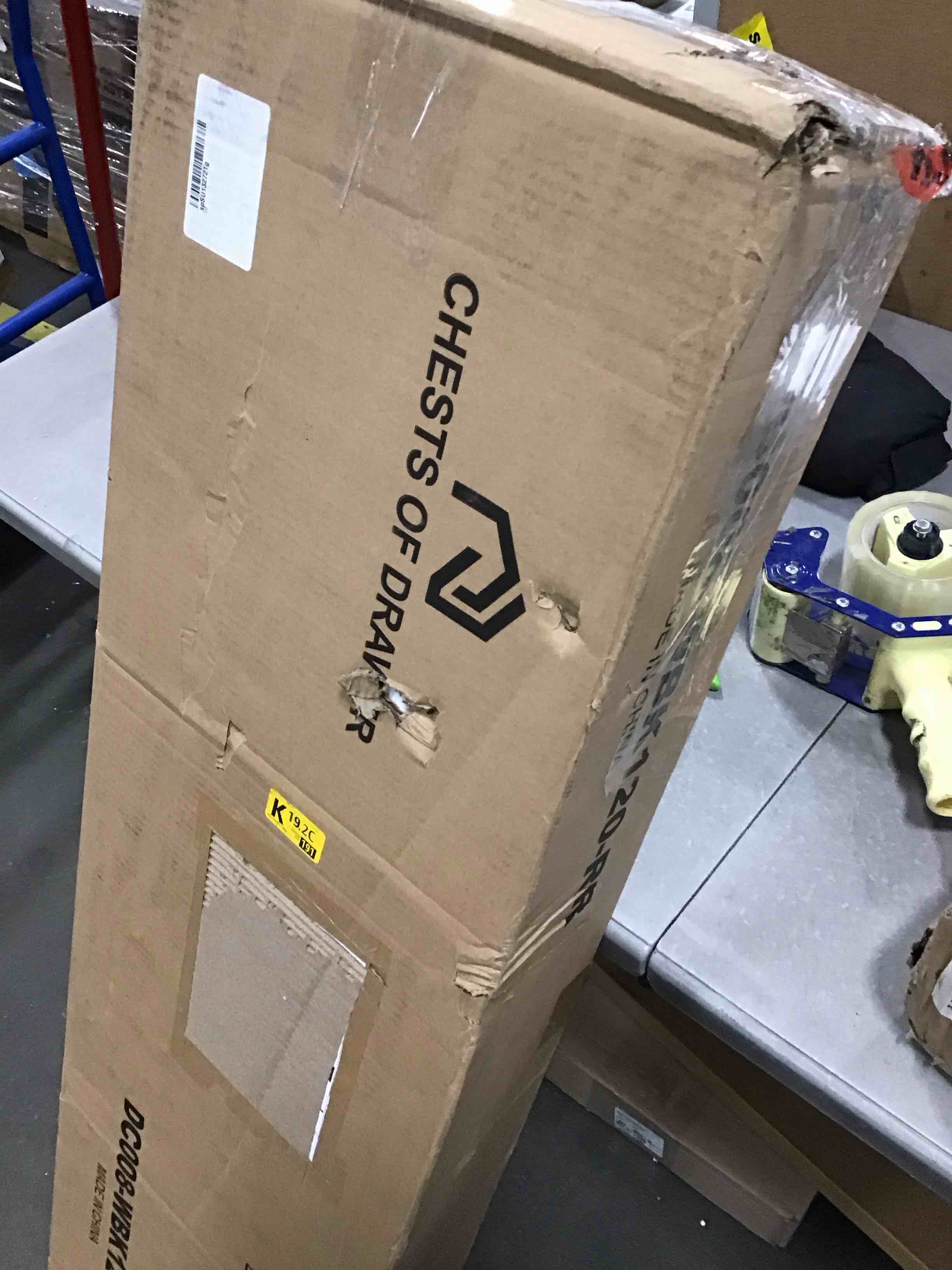 https://s3.amazonaws.com/lotting-images-prod/bidfta/BLU4939298_1704986349470.jpeg