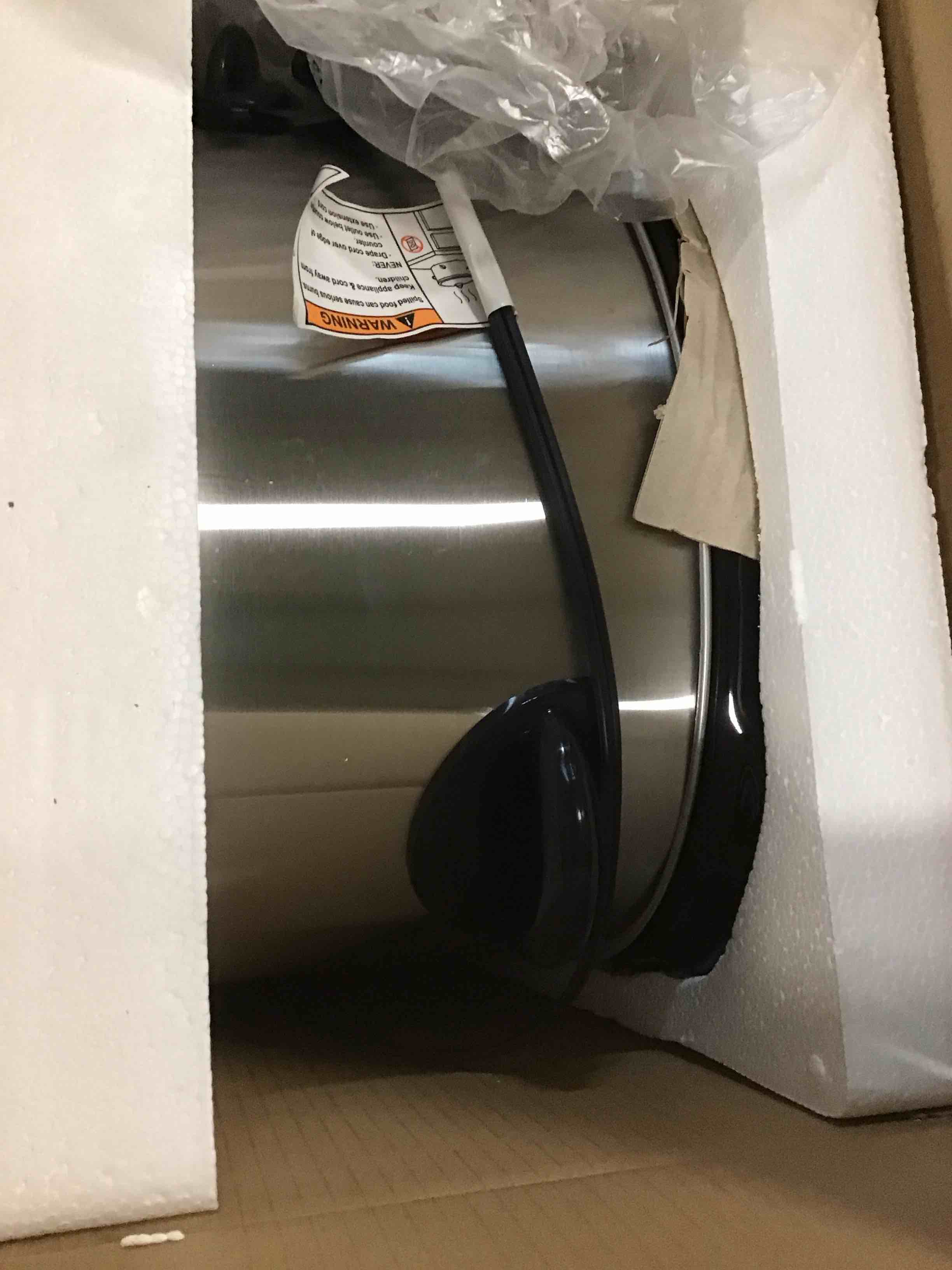 https://s3.amazonaws.com/lotting-images-prod/bidfta/BLU4939451_1705068050408.jpeg