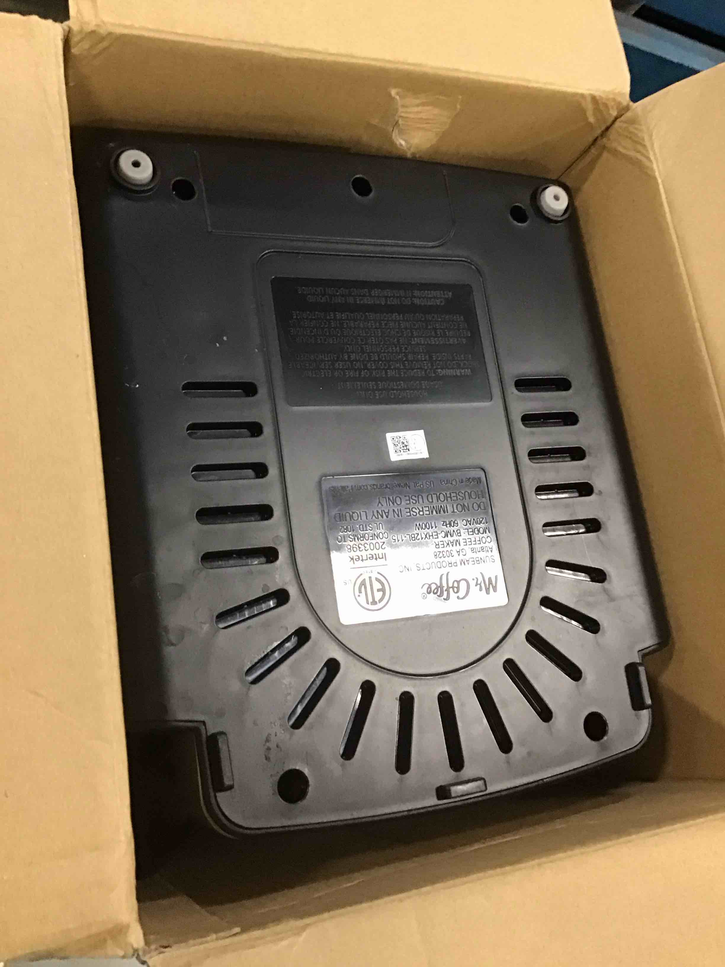 https://s3.amazonaws.com/lotting-images-prod/bidfta/BLU4939535_1705080415815.jpeg