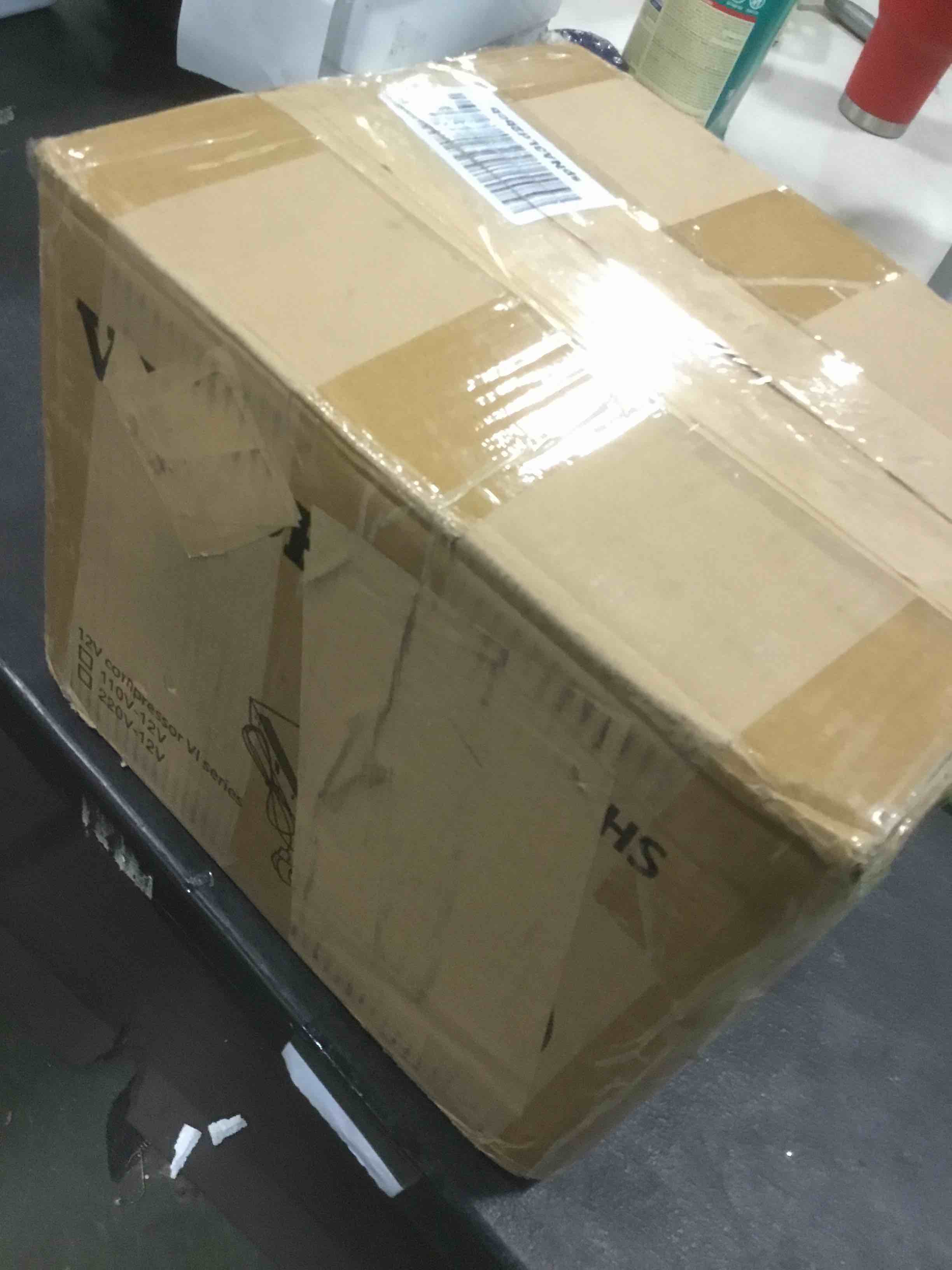 https://s3.amazonaws.com/lotting-images-prod/bidfta/BLU4939650_1705149603212.jpeg