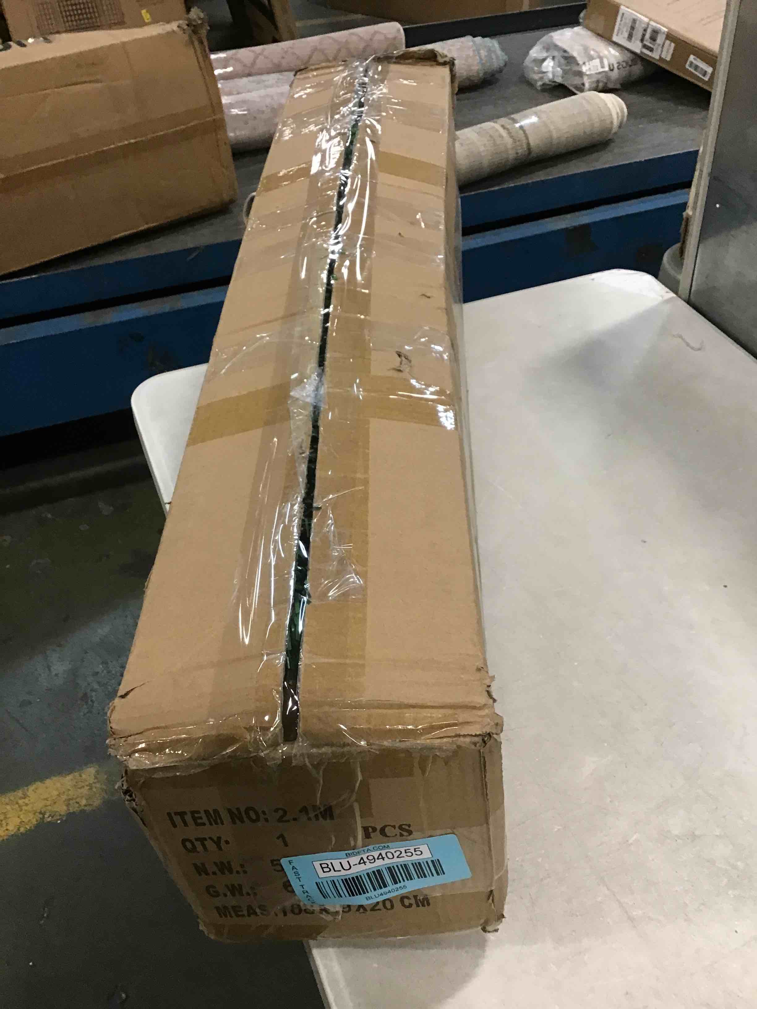 https://s3.amazonaws.com/lotting-images-prod/bidfta/BLU4940255_1704457562413.jpeg