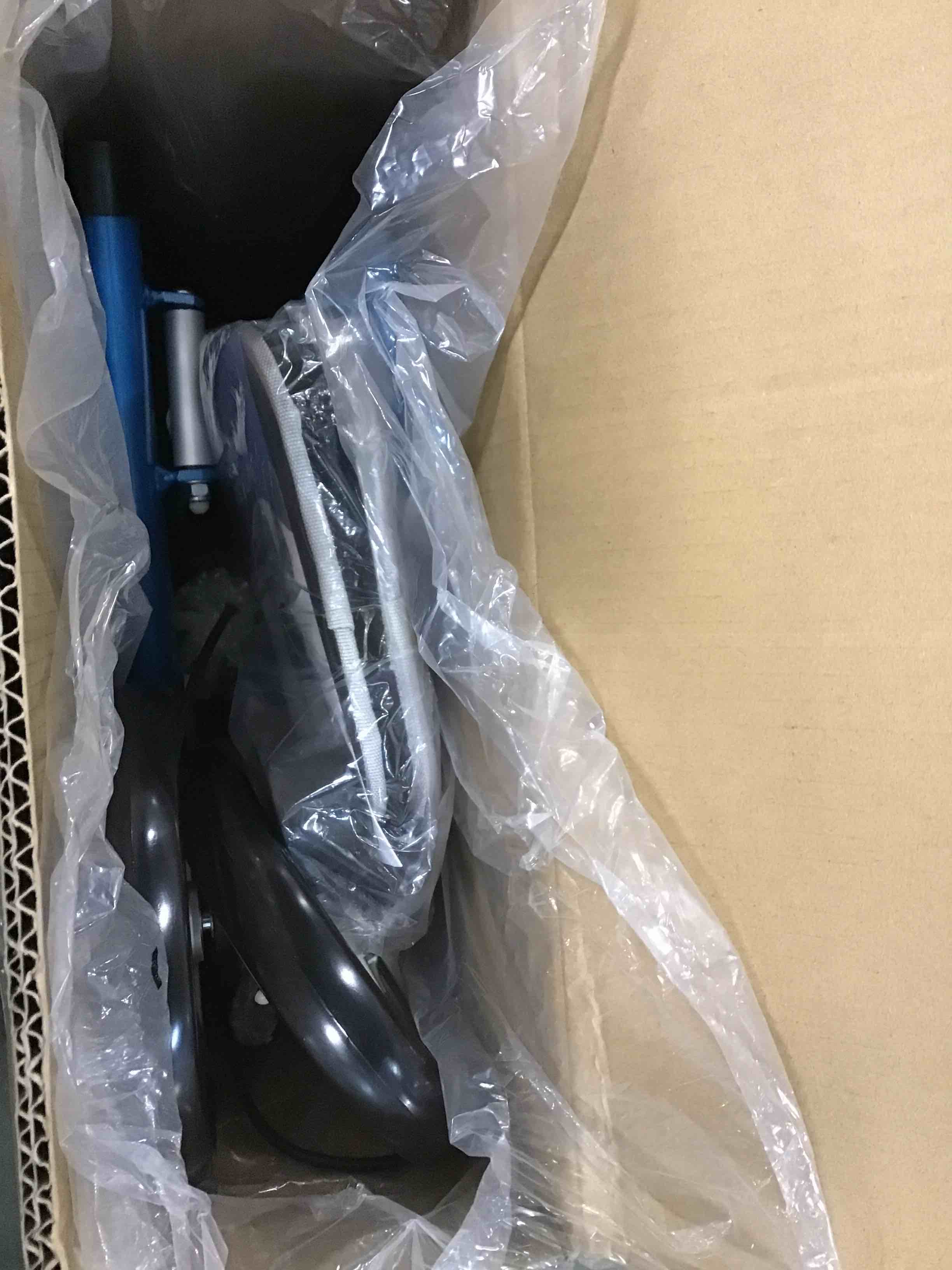 https://s3.amazonaws.com/lotting-images-prod/bidfta/BLU4940280_1704460624193.jpeg