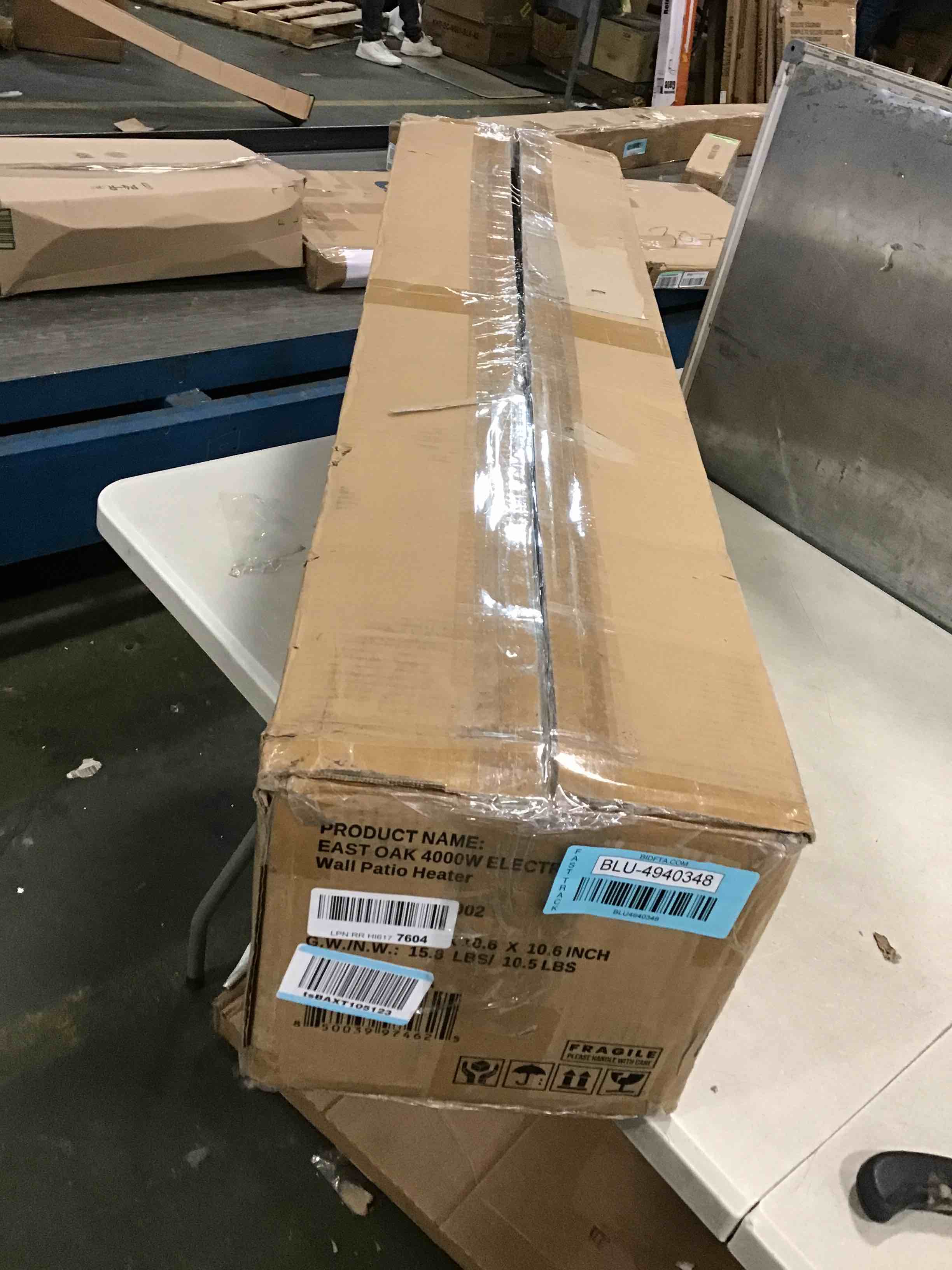 https://s3.amazonaws.com/lotting-images-prod/bidfta/BLU4940348_1704469918935.jpeg