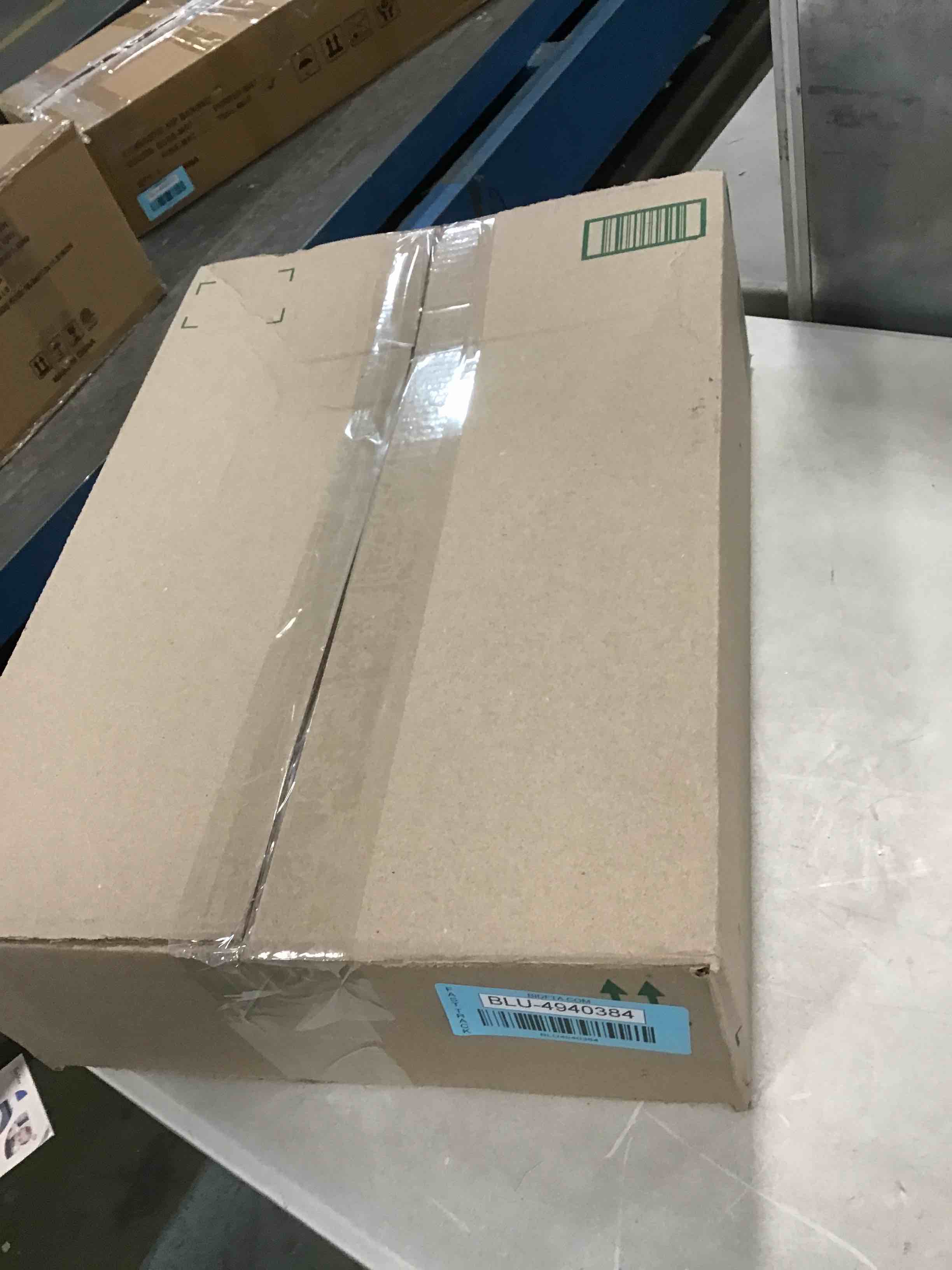https://s3.amazonaws.com/lotting-images-prod/bidfta/BLU4940384_1704474679575.jpeg