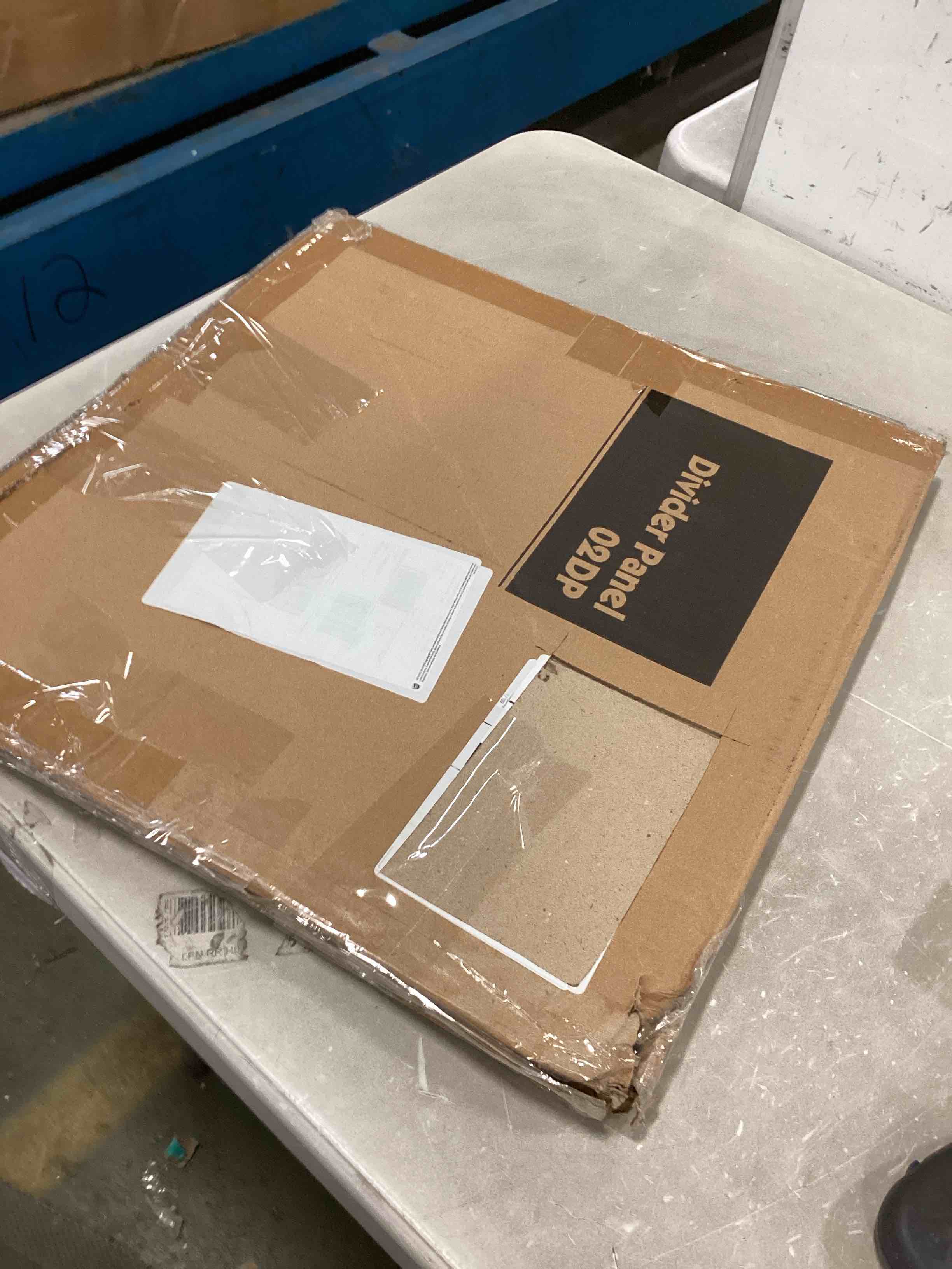 https://s3.amazonaws.com/lotting-images-prod/bidfta/BLU4940619_1704725303425.jpeg