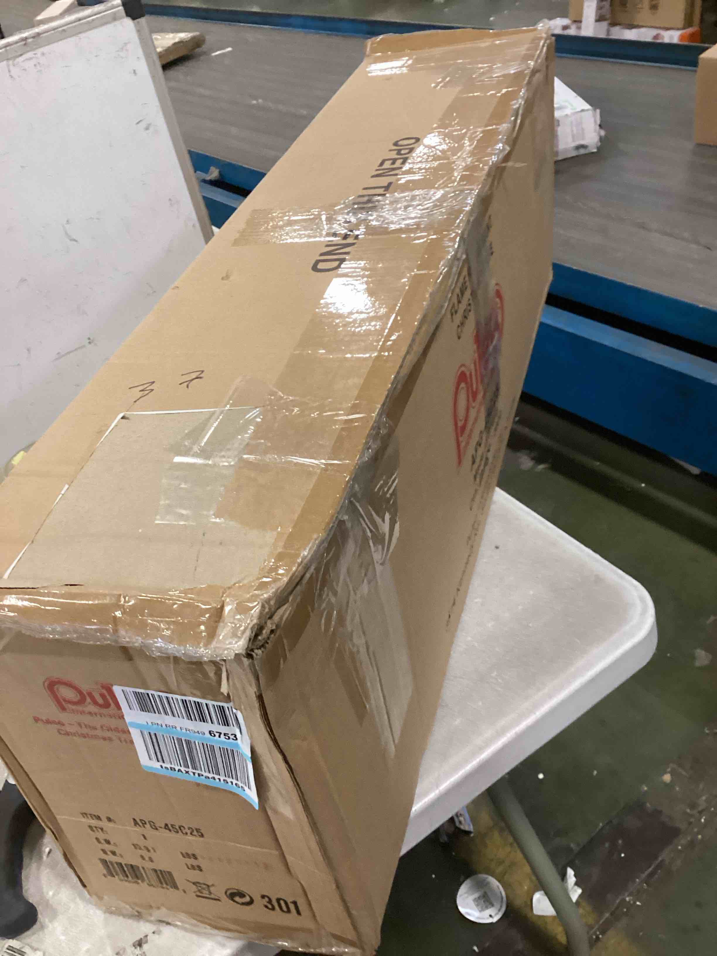 https://s3.amazonaws.com/lotting-images-prod/bidfta/BLU4941118_1704826575856.jpeg