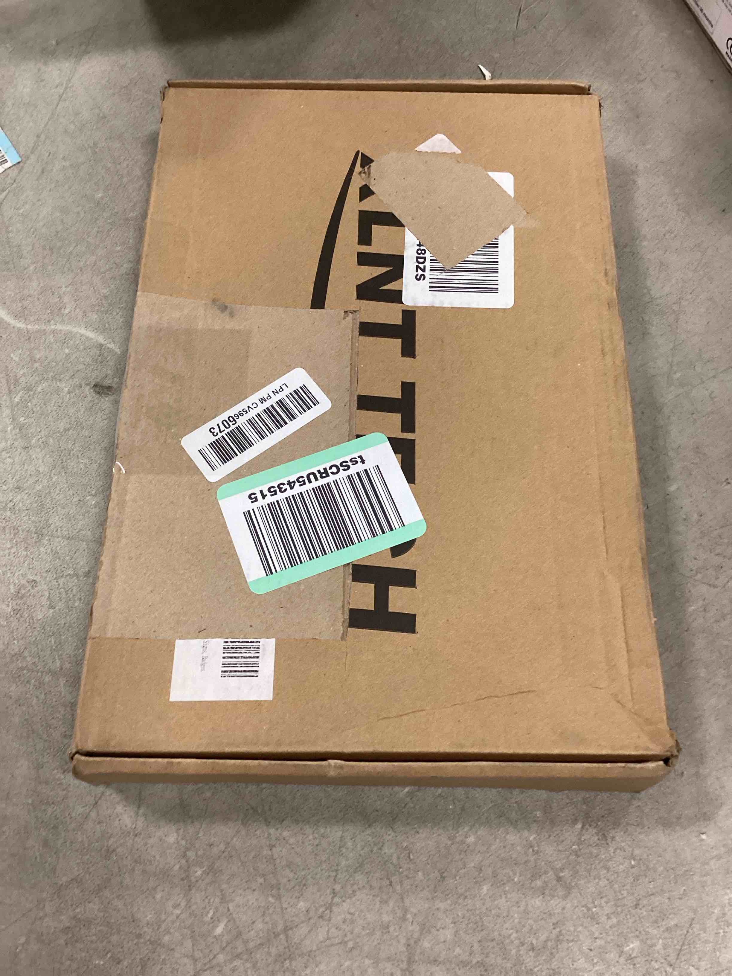 https://s3.amazonaws.com/lotting-images-prod/bidfta/BLU4942005_1704830036941.jpeg