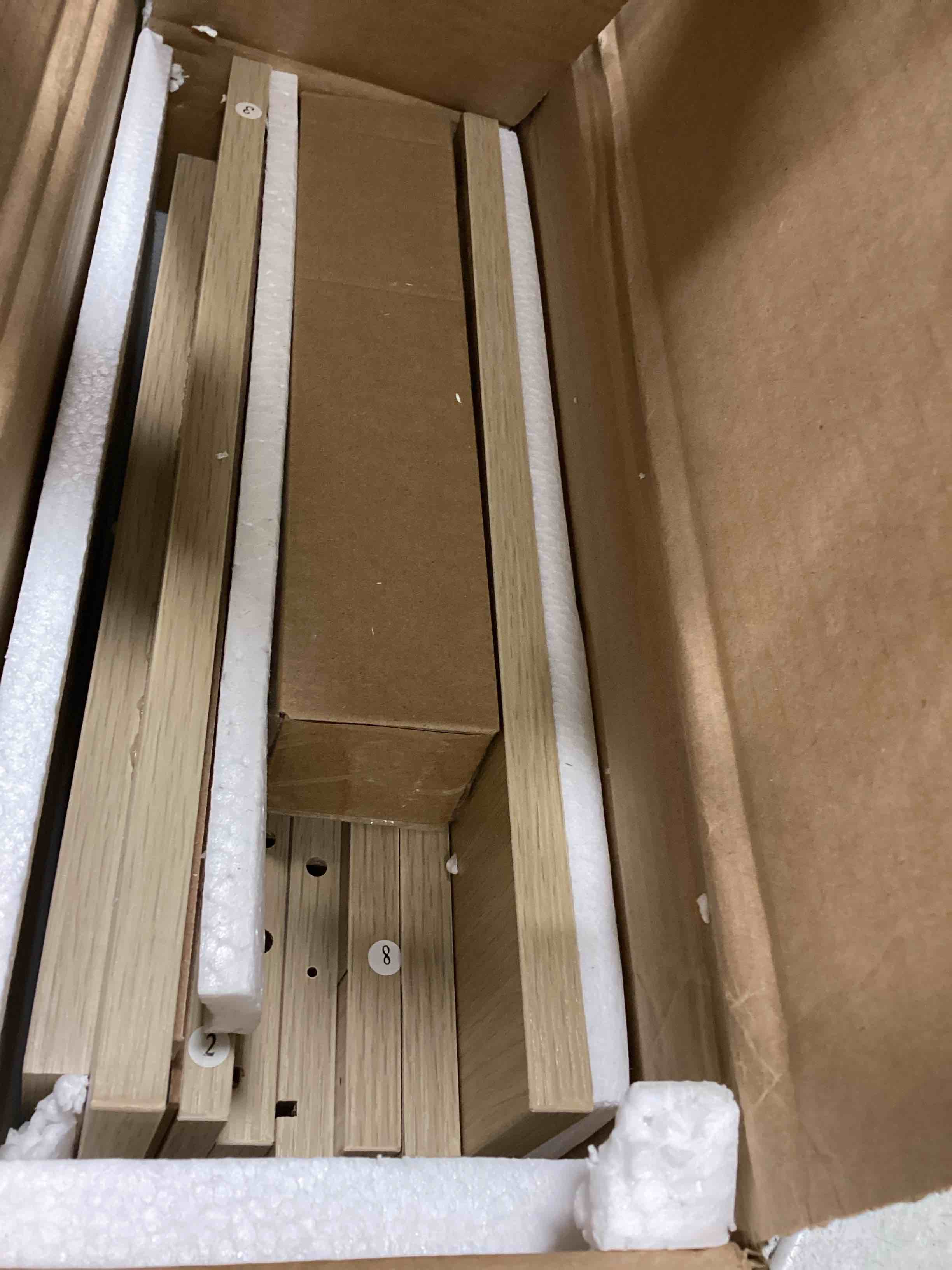 https://s3.amazonaws.com/lotting-images-prod/bidfta/BLU4942118_1704902163749.jpeg