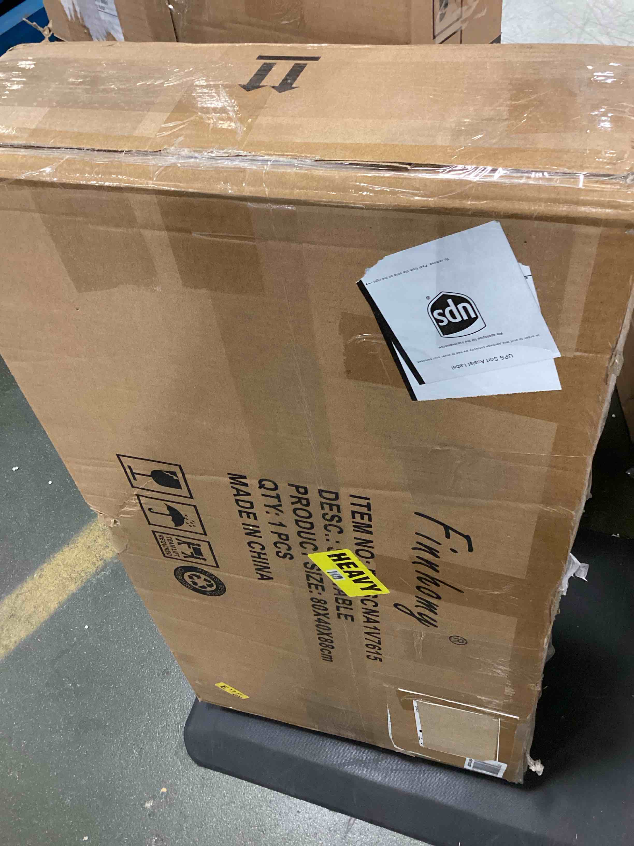 https://s3.amazonaws.com/lotting-images-prod/bidfta/BLU4942118_1704902196140.jpeg