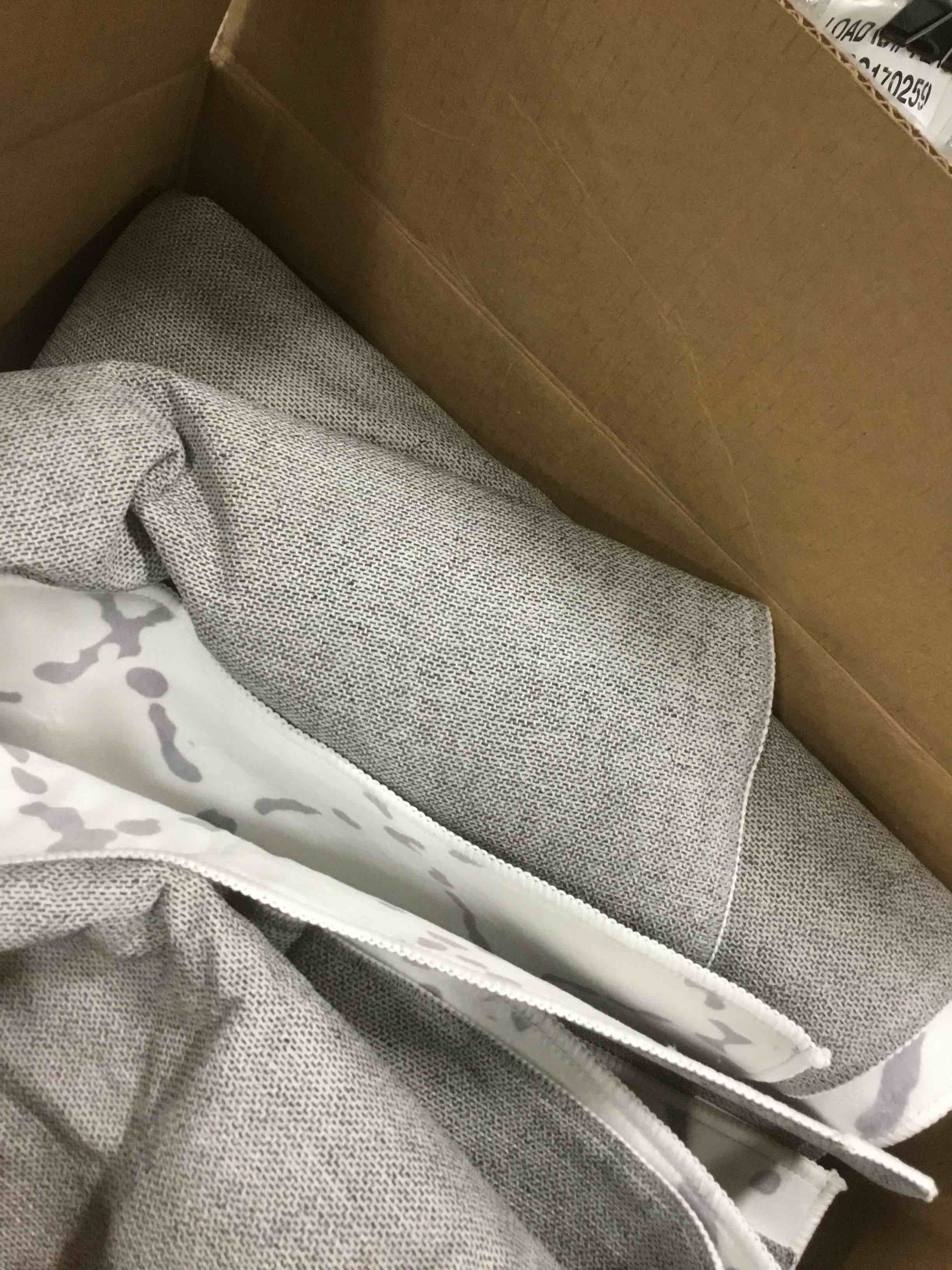 https://s3.amazonaws.com/lotting-images-prod/bidfta/BLU4943008_1704715633661.jpeg