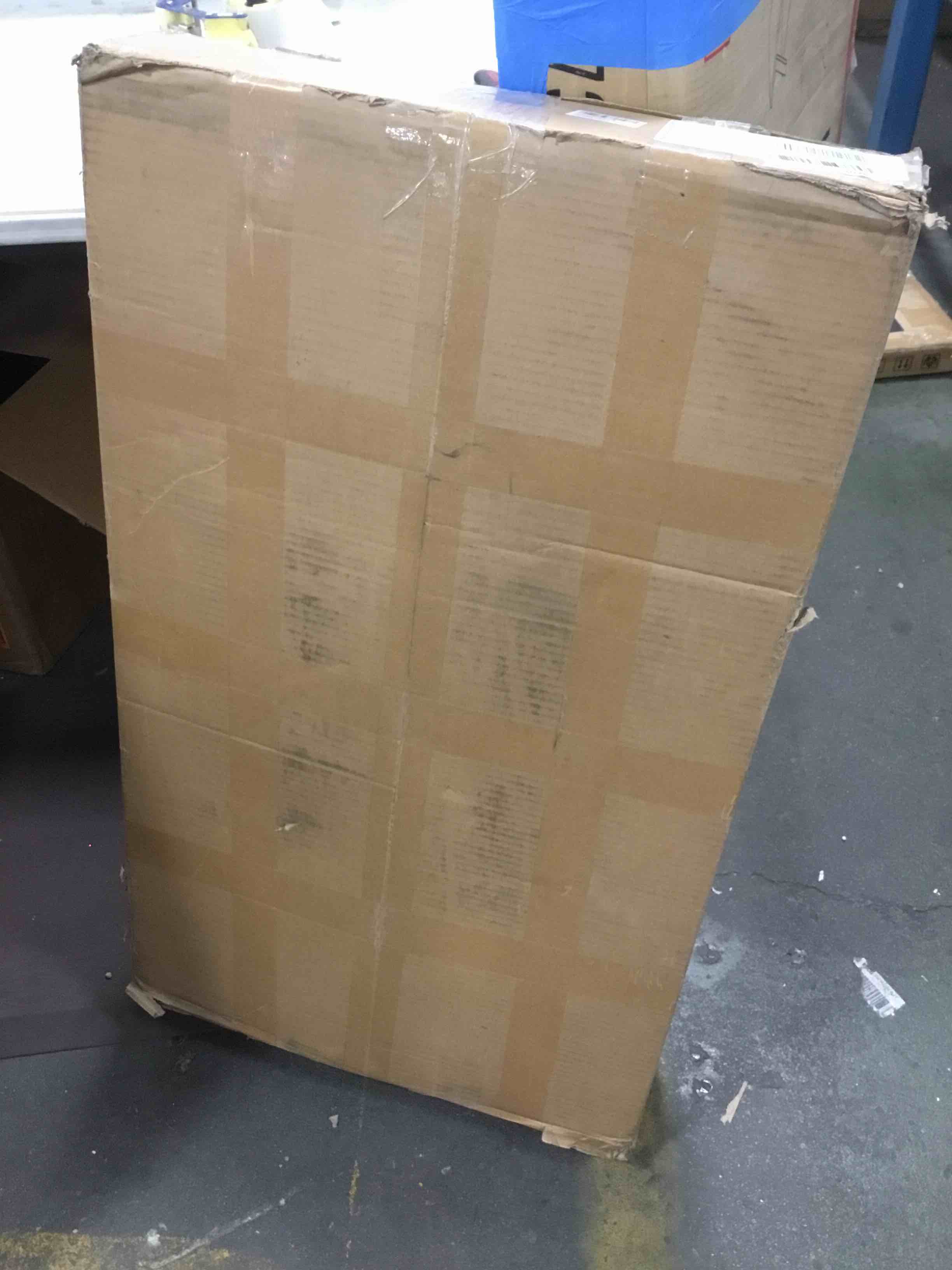 https://s3.amazonaws.com/lotting-images-prod/bidfta/BLU4943115_1704730220625.jpeg