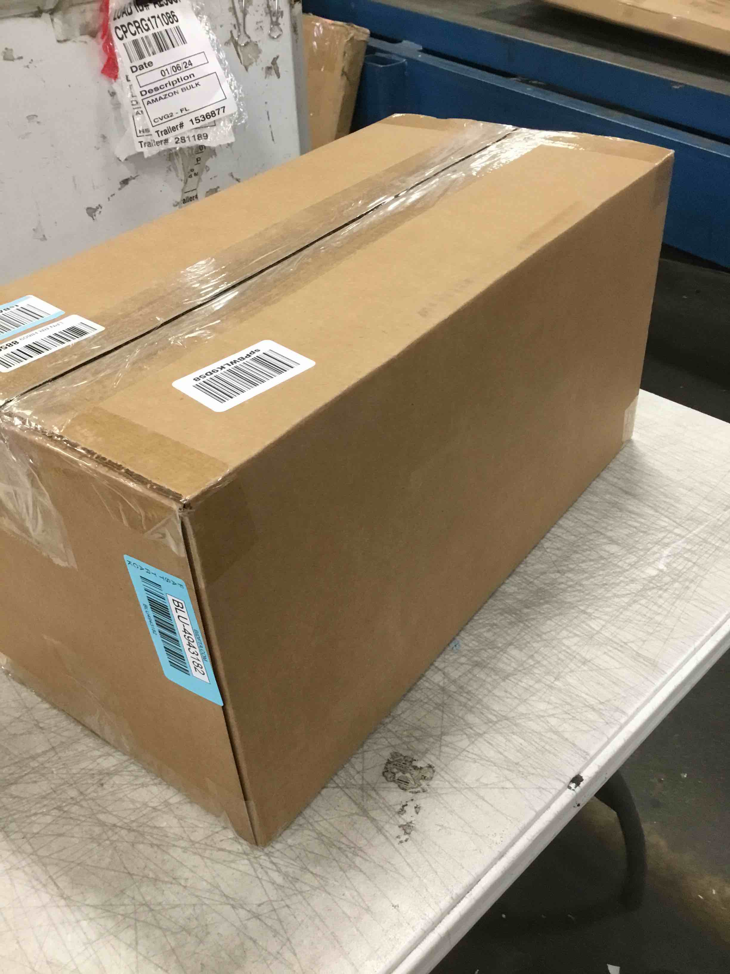 https://s3.amazonaws.com/lotting-images-prod/bidfta/BLU4943182_1704743276033.jpeg
