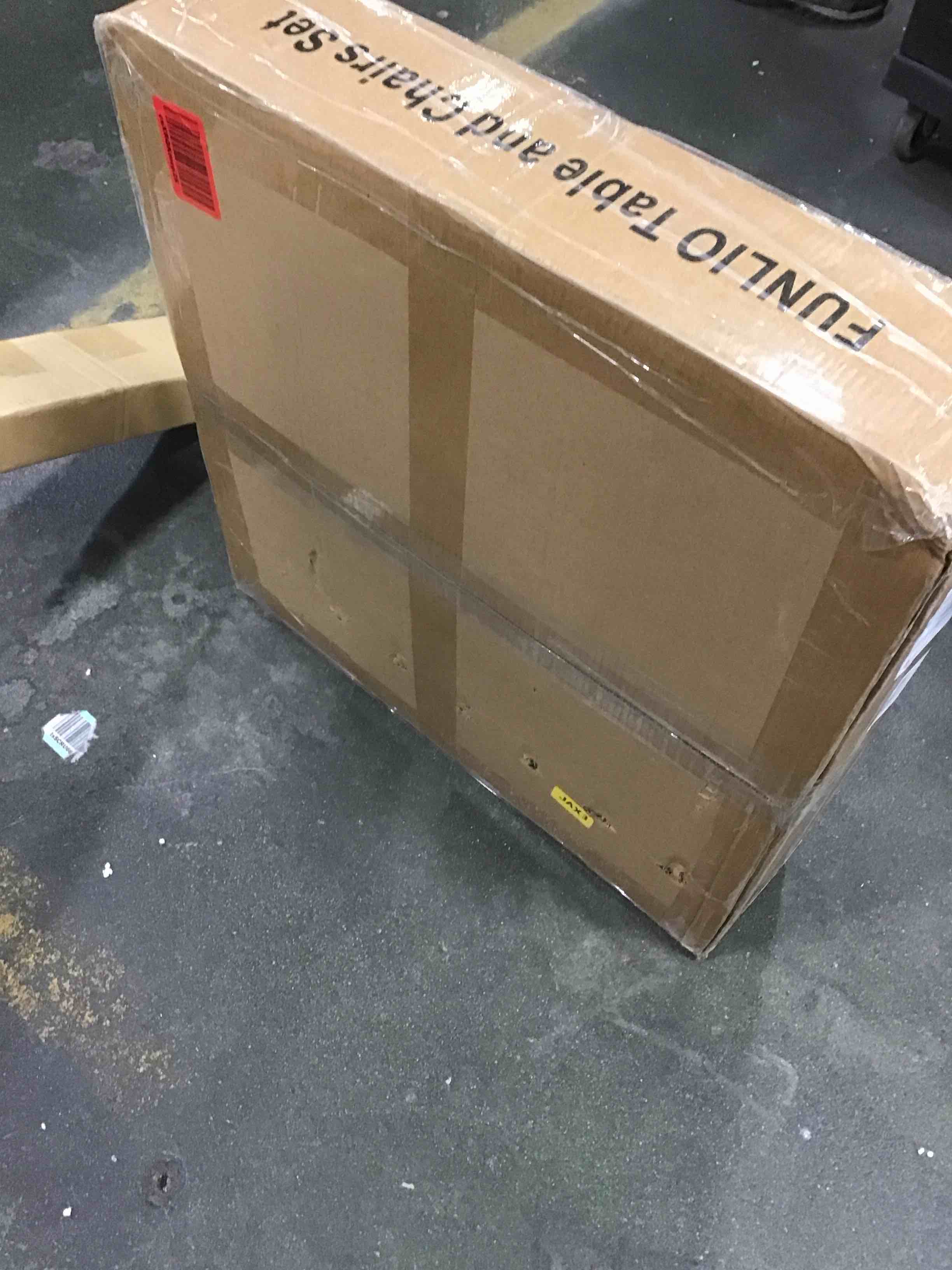 https://s3.amazonaws.com/lotting-images-prod/bidfta/BLU4943203_1704746773538.jpeg