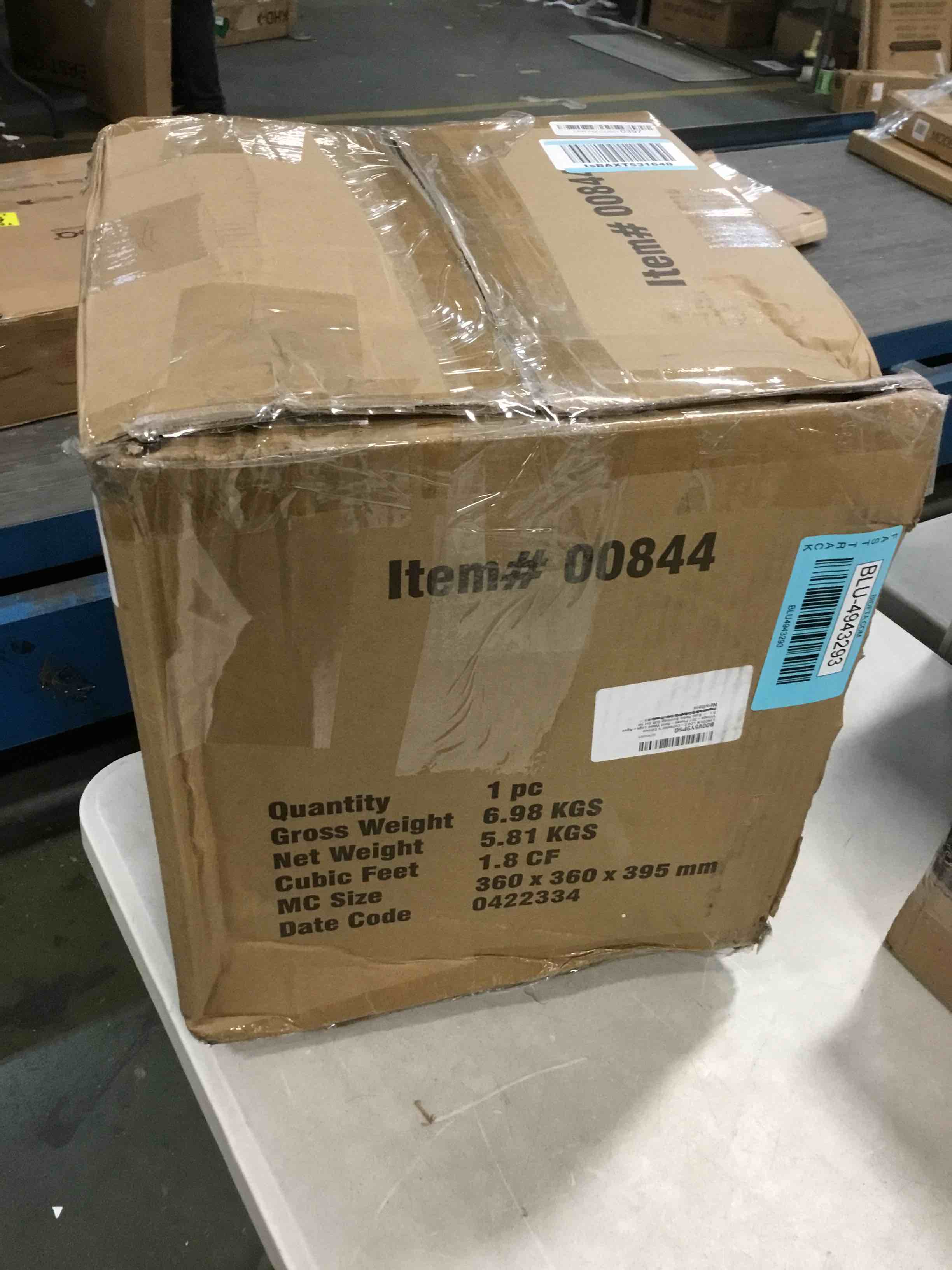 https://s3.amazonaws.com/lotting-images-prod/bidfta/BLU4943293_1704811598599.jpeg