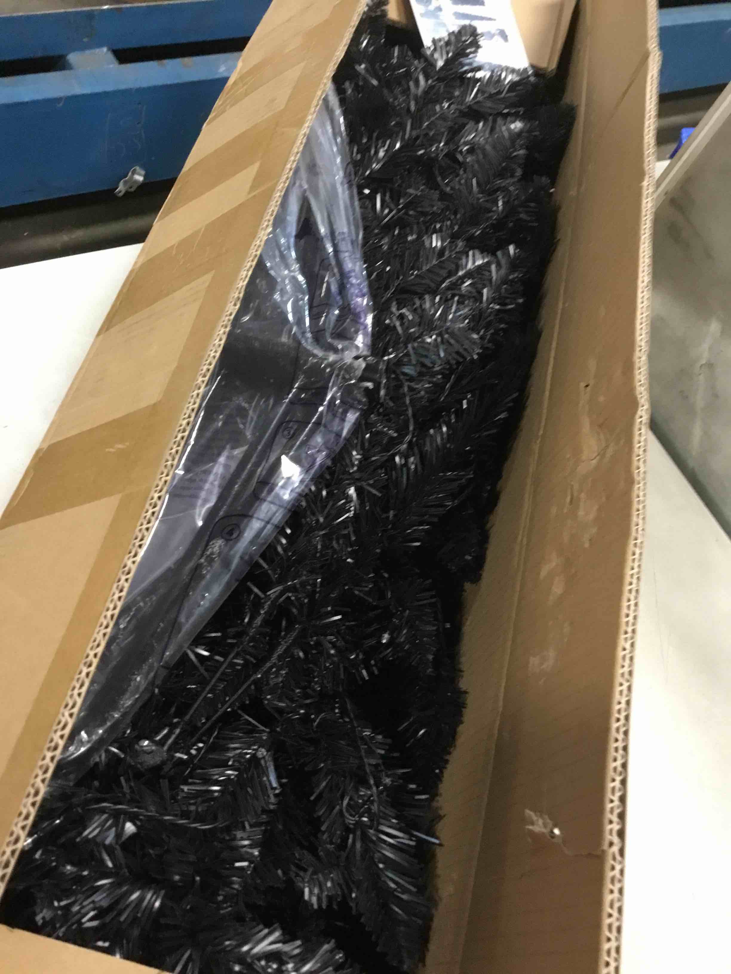https://s3.amazonaws.com/lotting-images-prod/bidfta/BLU4943324_1704817915070.jpeg