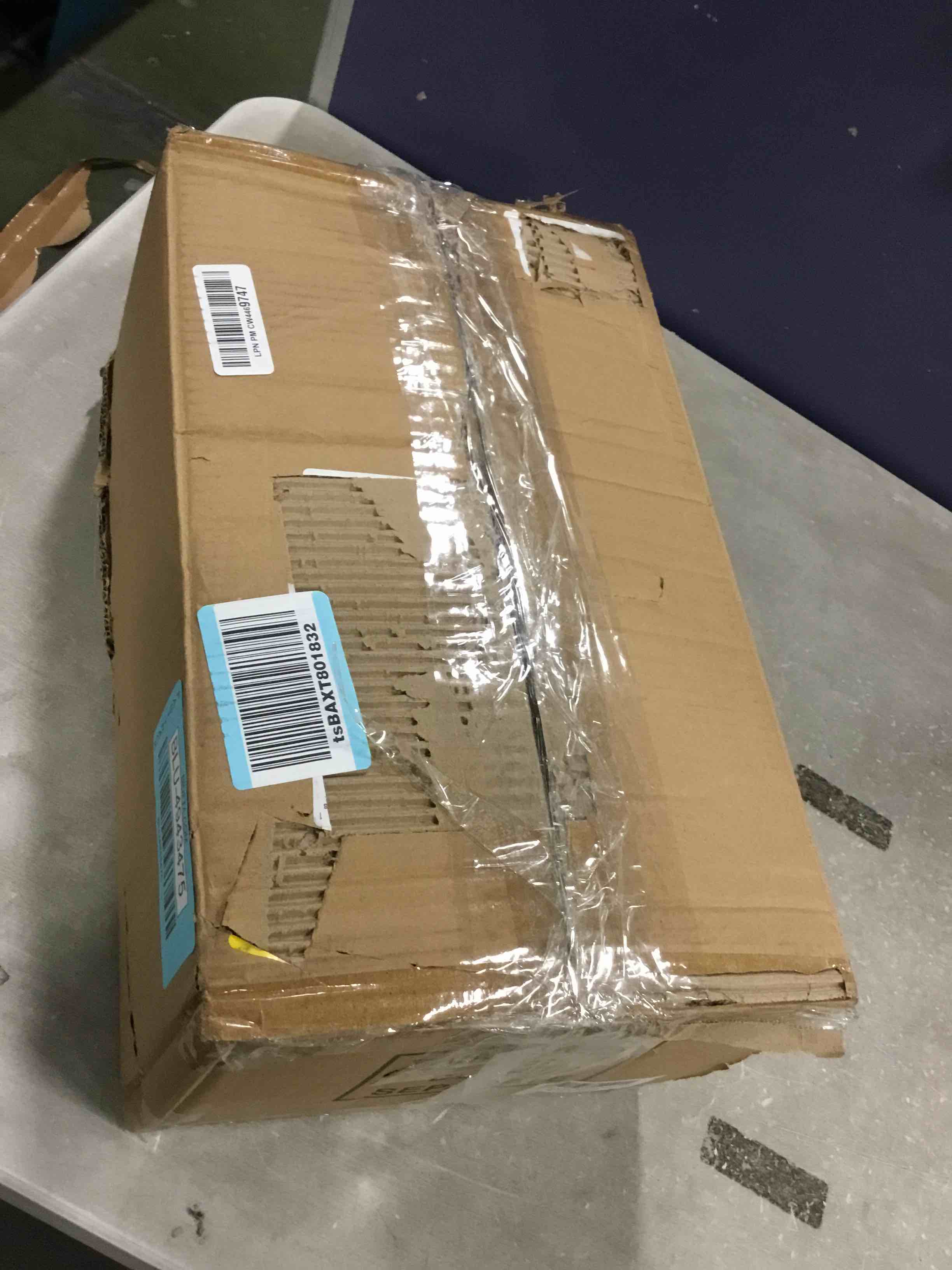 https://s3.amazonaws.com/lotting-images-prod/bidfta/BLU4943475_1704890935435.jpeg