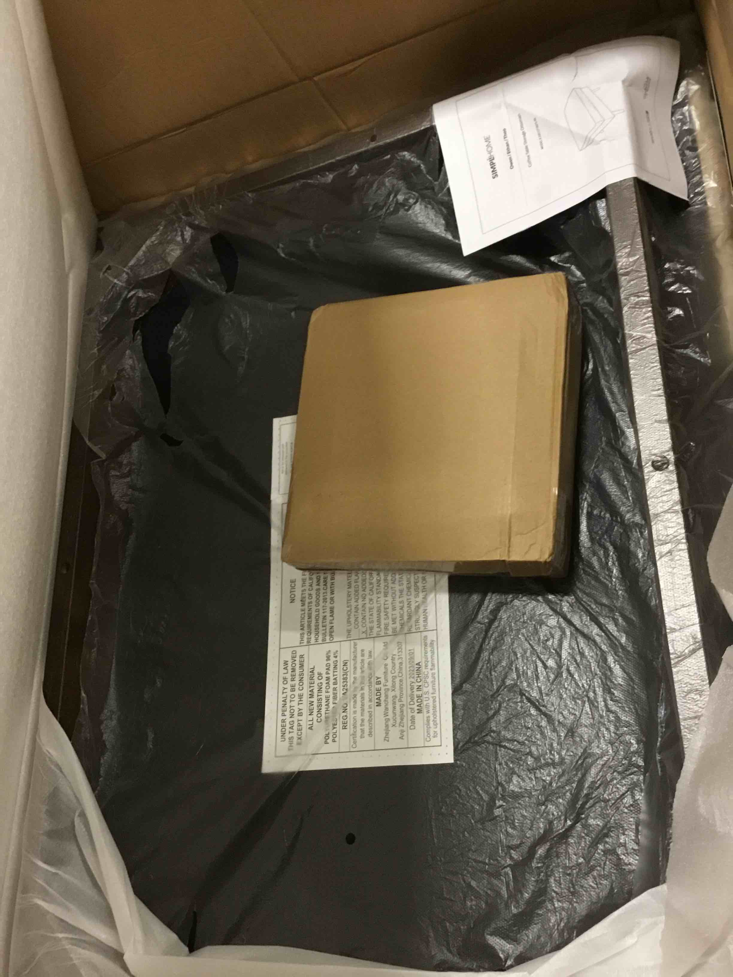 https://s3.amazonaws.com/lotting-images-prod/bidfta/BLU4943477_1704891425996.jpeg