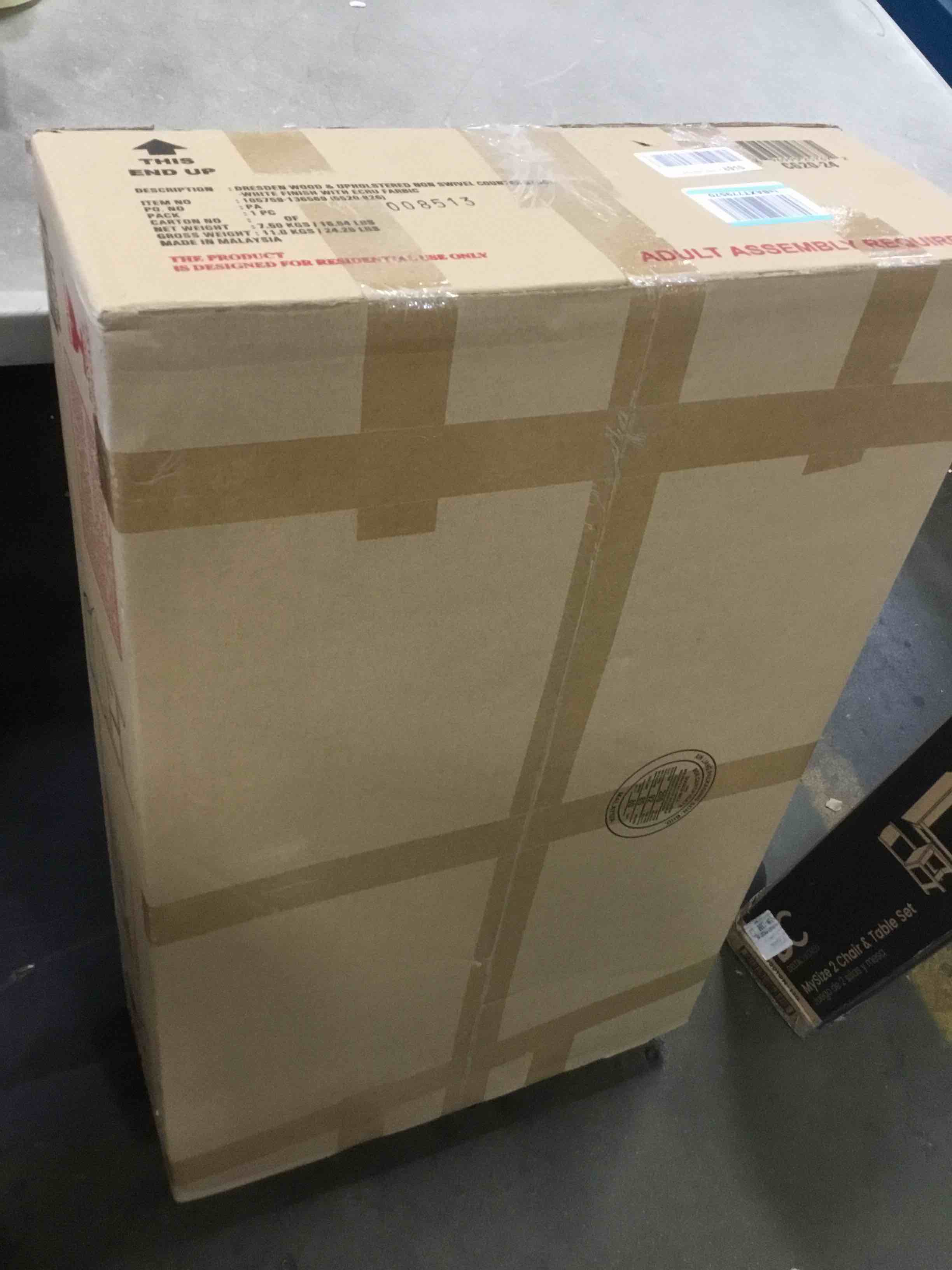 https://s3.amazonaws.com/lotting-images-prod/bidfta/BLU4943794_1704993271619.jpeg