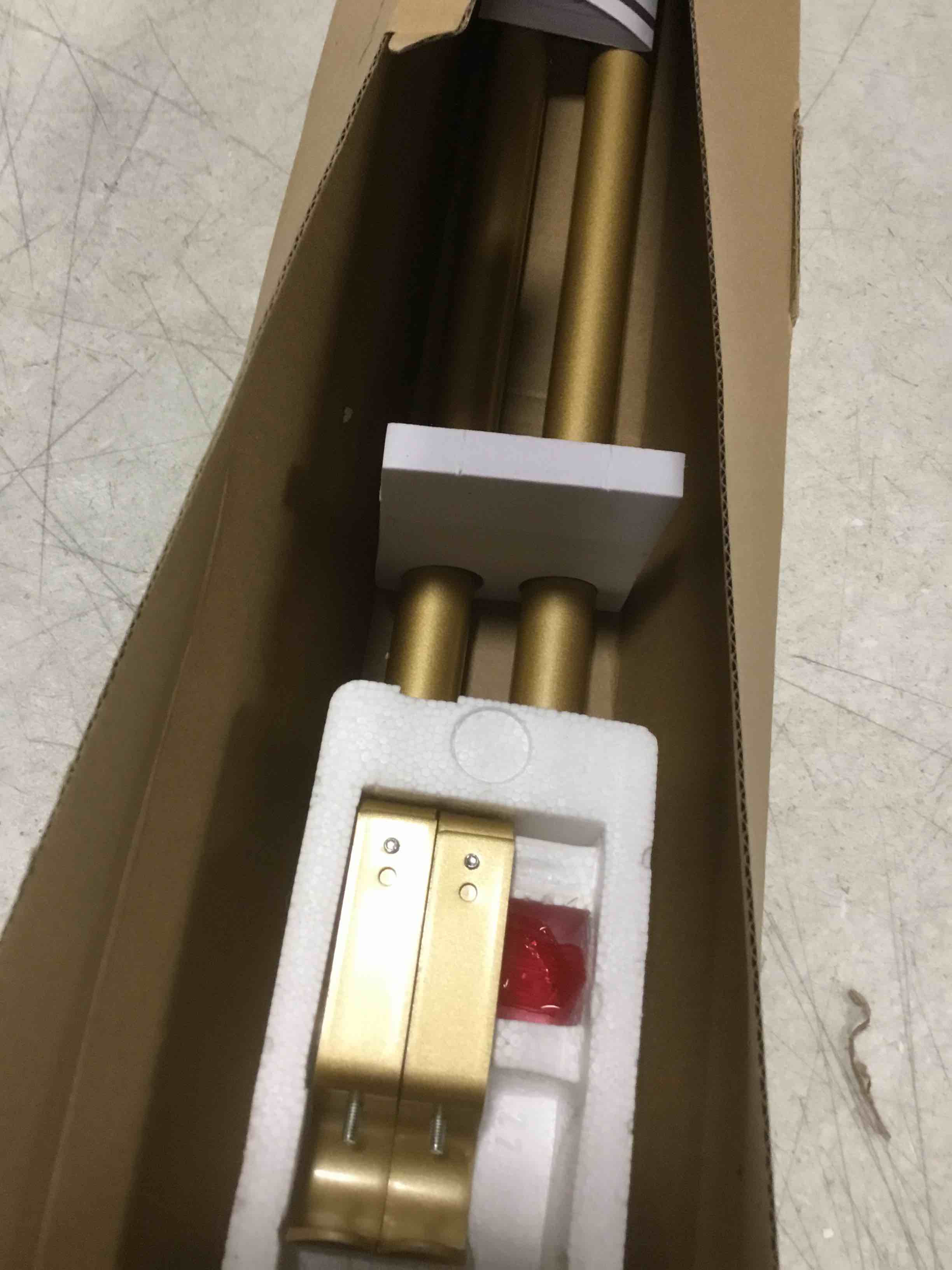 https://s3.amazonaws.com/lotting-images-prod/bidfta/BLU4943902_1705068880309.jpeg