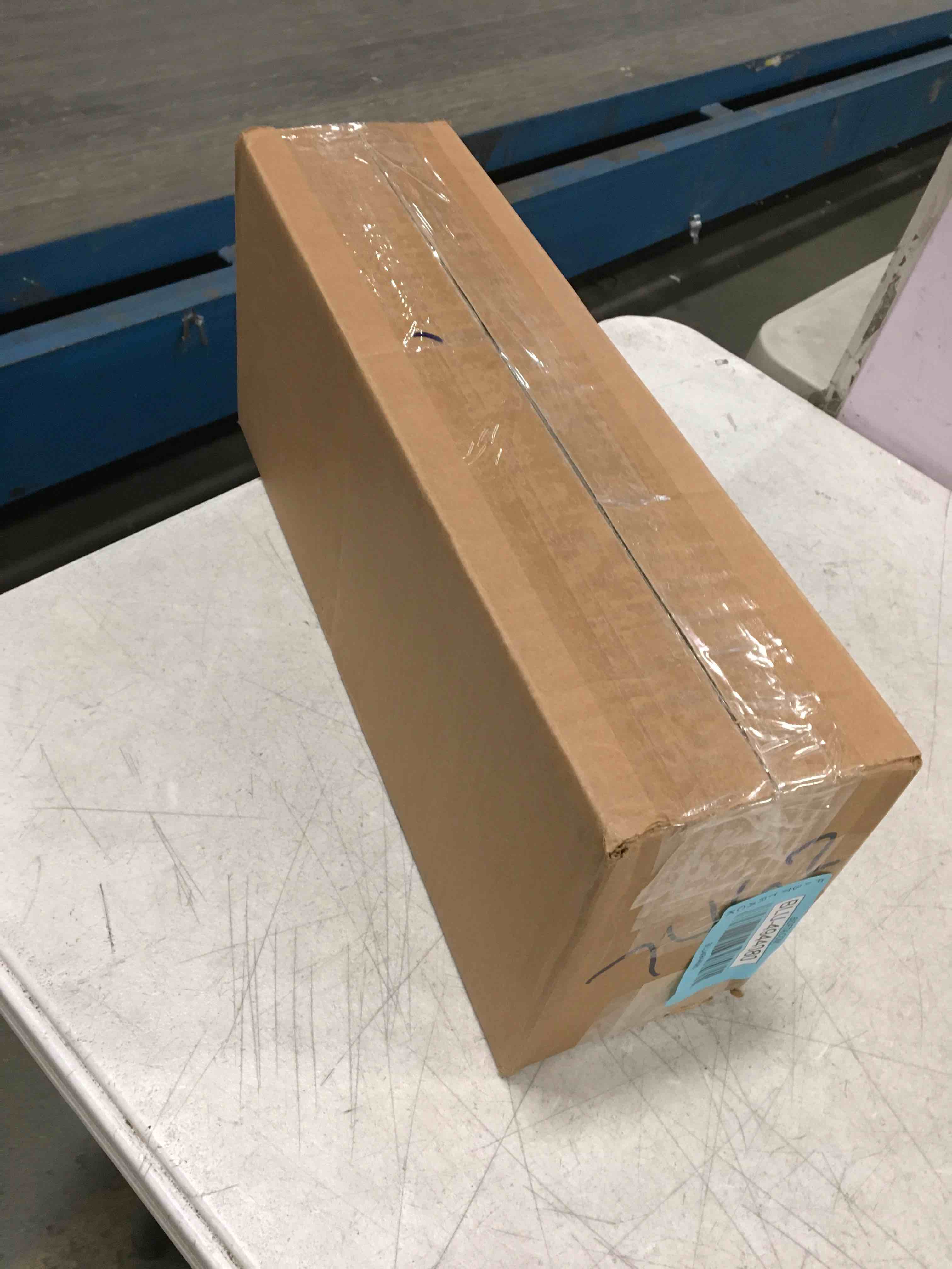 https://s3.amazonaws.com/lotting-images-prod/bidfta/BLU4944080_1705147947430.jpeg
