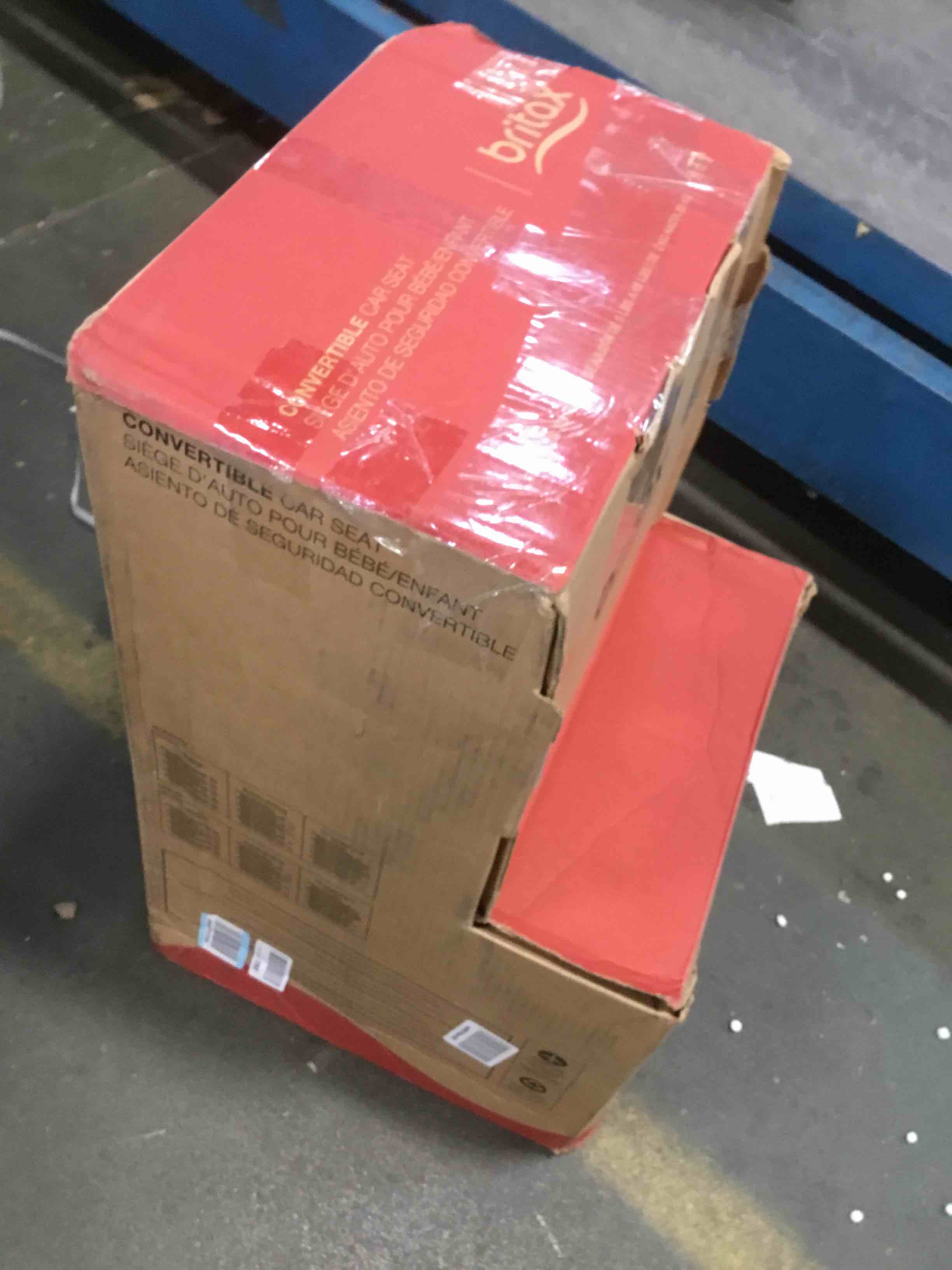 https://s3.amazonaws.com/lotting-images-prod/bidfta/BLU4945563_1705343249661.jpeg