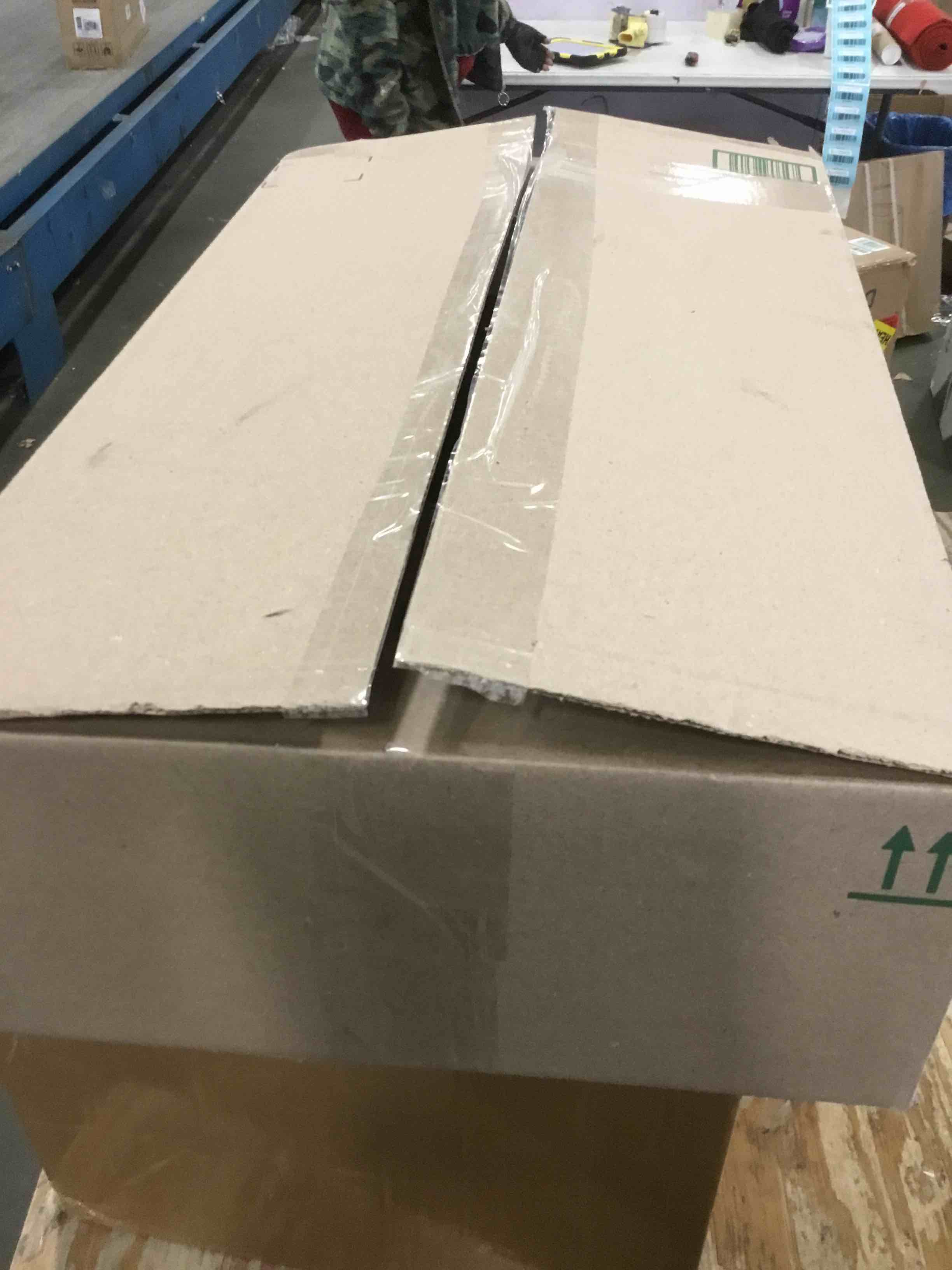 https://s3.amazonaws.com/lotting-images-prod/bidfta/BLU4946216_1704475552921.jpeg