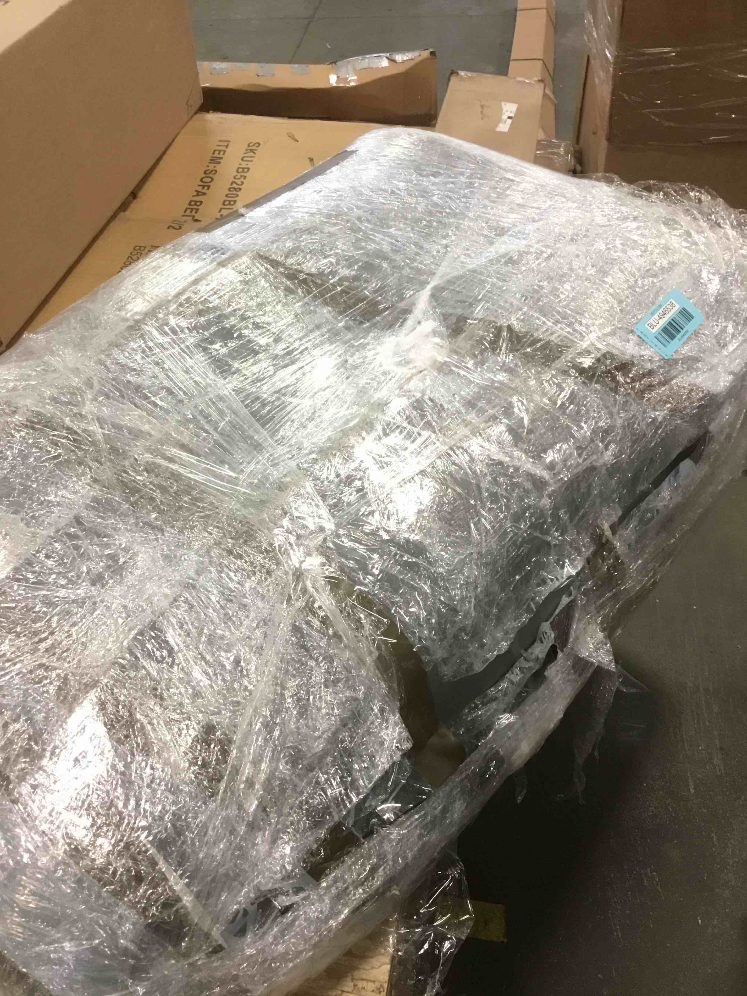 https://s3.amazonaws.com/lotting-images-prod/bidfta/BLU4946538_1704747295122.jpeg