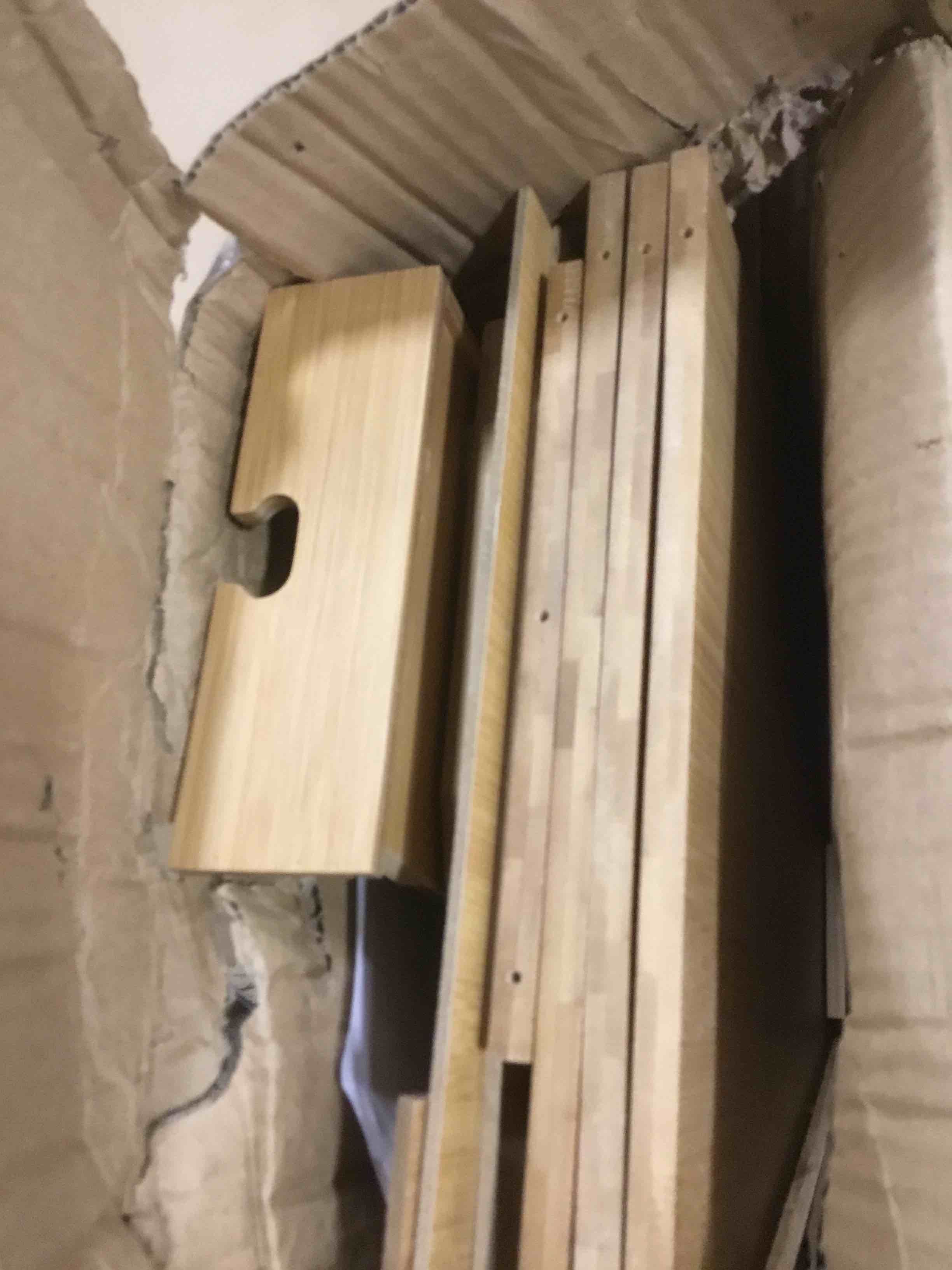 https://s3.amazonaws.com/lotting-images-prod/bidfta/BLU4946612_1704979047576.jpeg