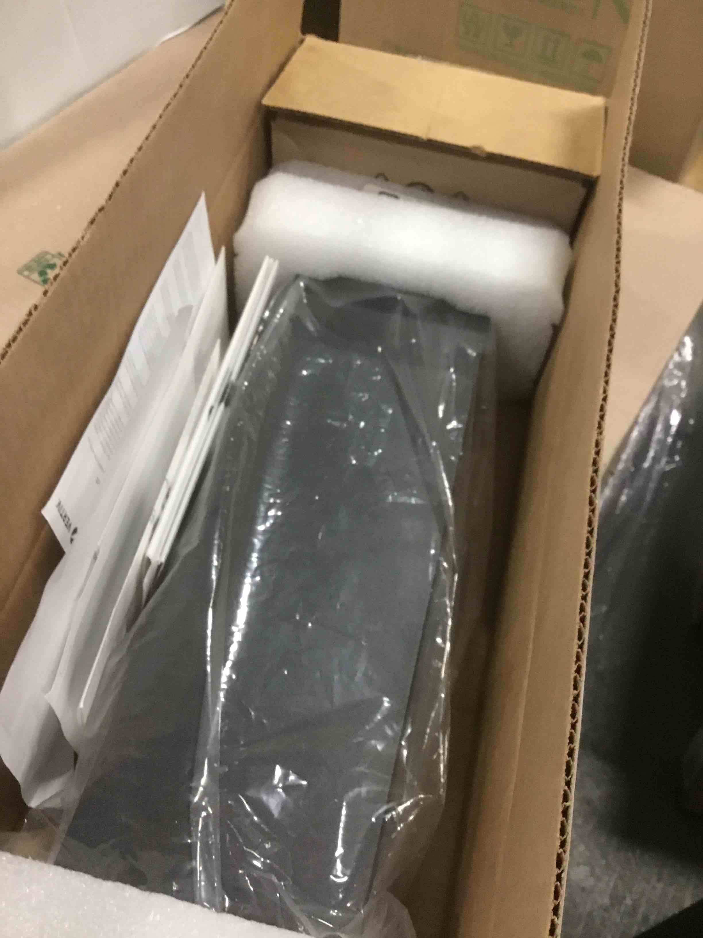 https://s3.amazonaws.com/lotting-images-prod/bidfta/BLU4947289_1705415703070.jpeg
