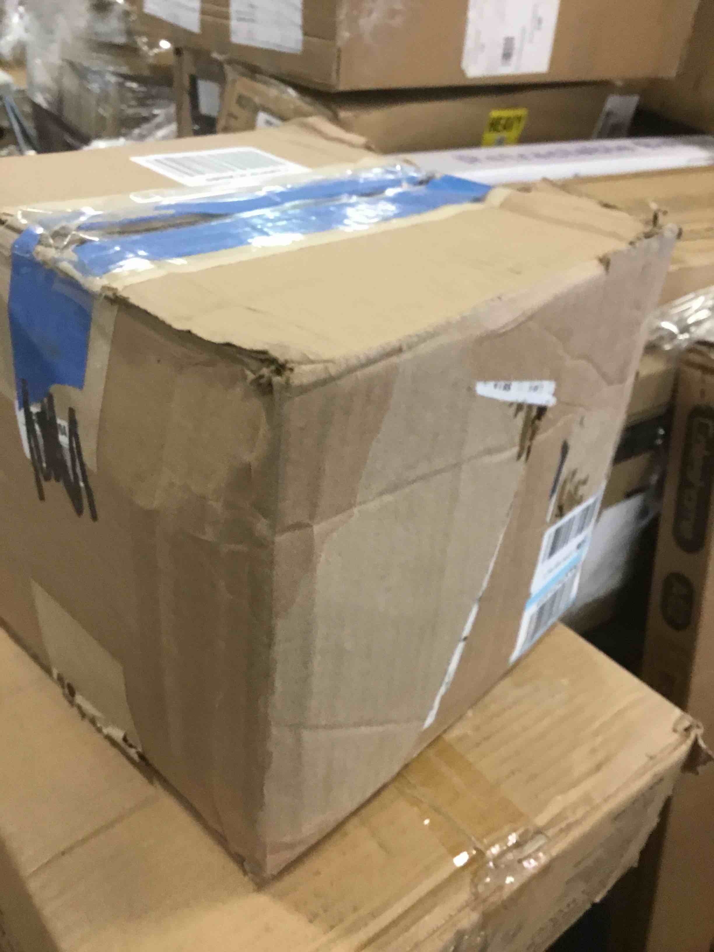 https://s3.amazonaws.com/lotting-images-prod/bidfta/BLU4947318_1705420462035.jpeg