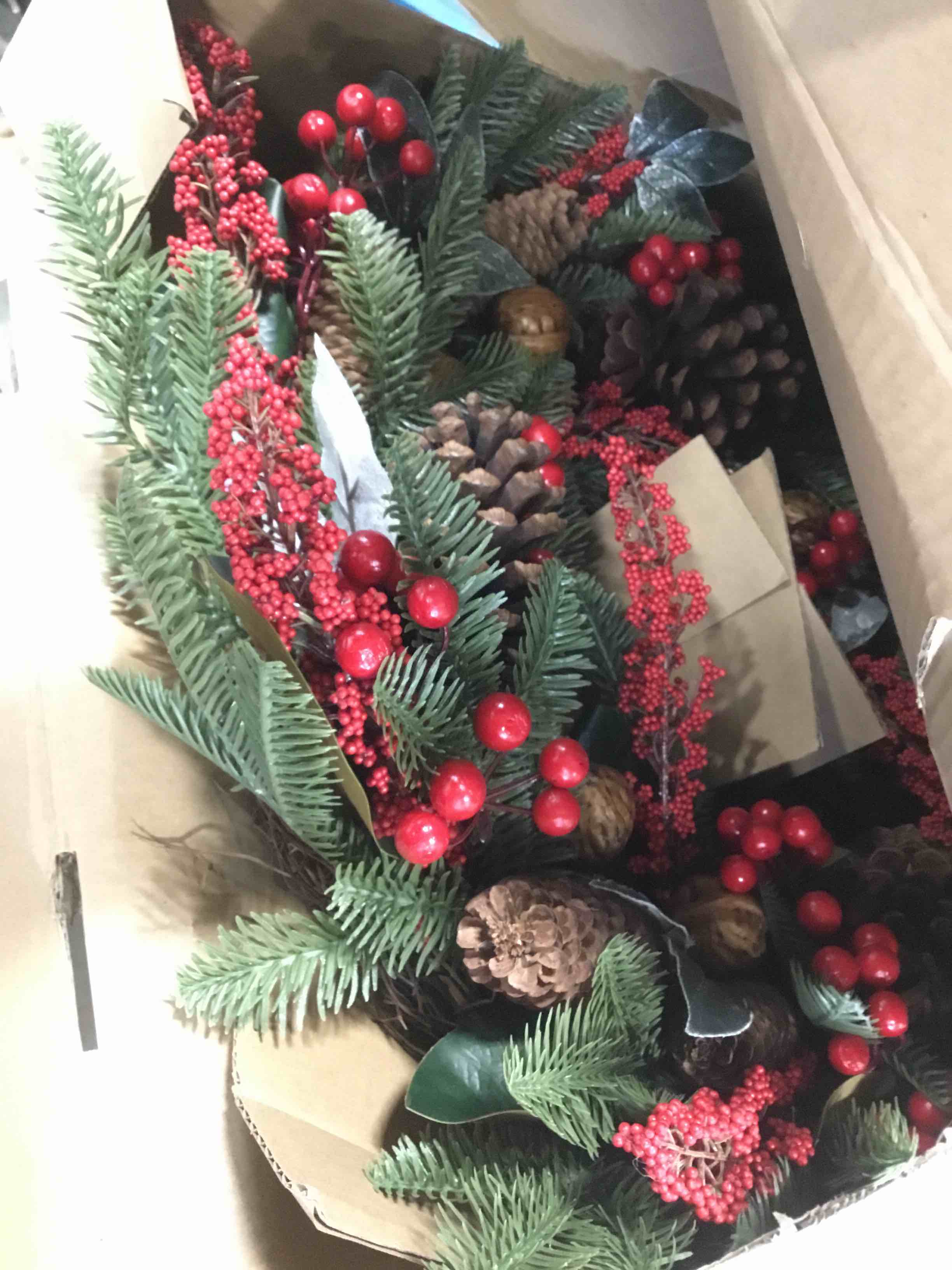 https://s3.amazonaws.com/lotting-images-prod/bidfta/BLU4947626_1704475733839.jpeg