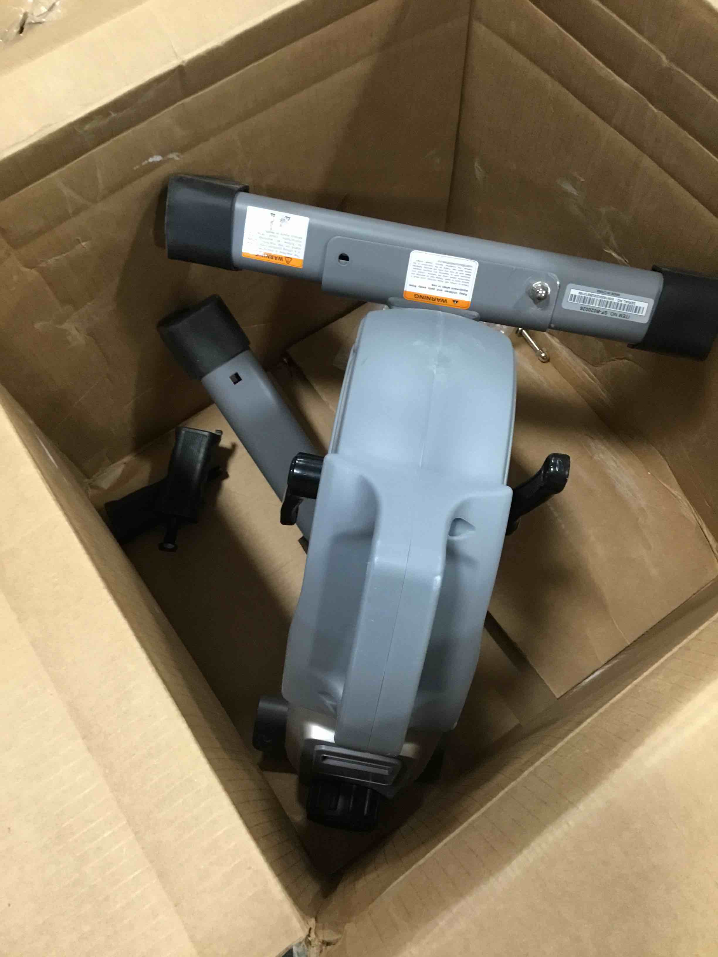 https://s3.amazonaws.com/lotting-images-prod/bidfta/BLU4947787_1704727244780.jpeg