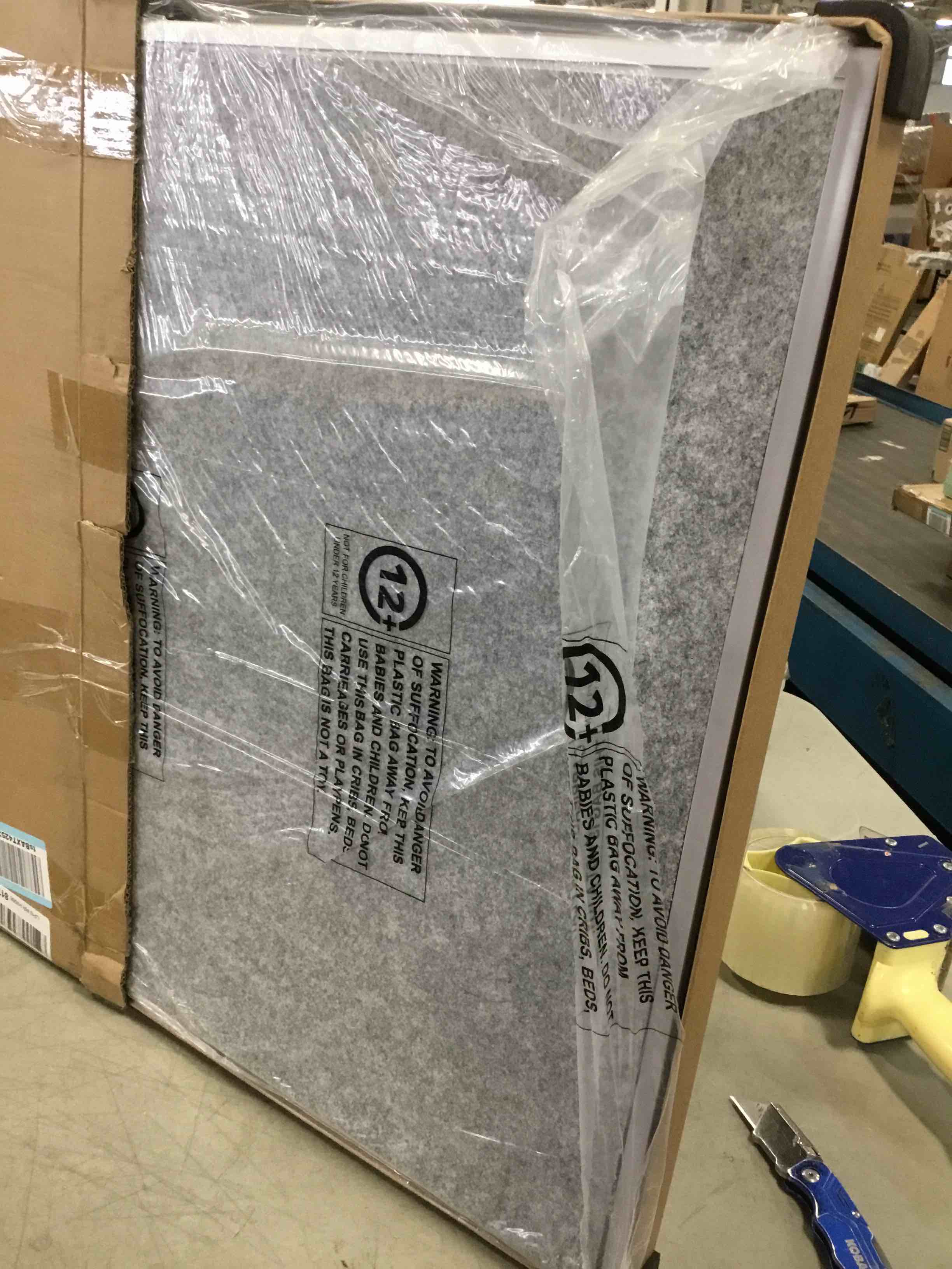 https://s3.amazonaws.com/lotting-images-prod/bidfta/BLU4947880_1704741472609.jpeg