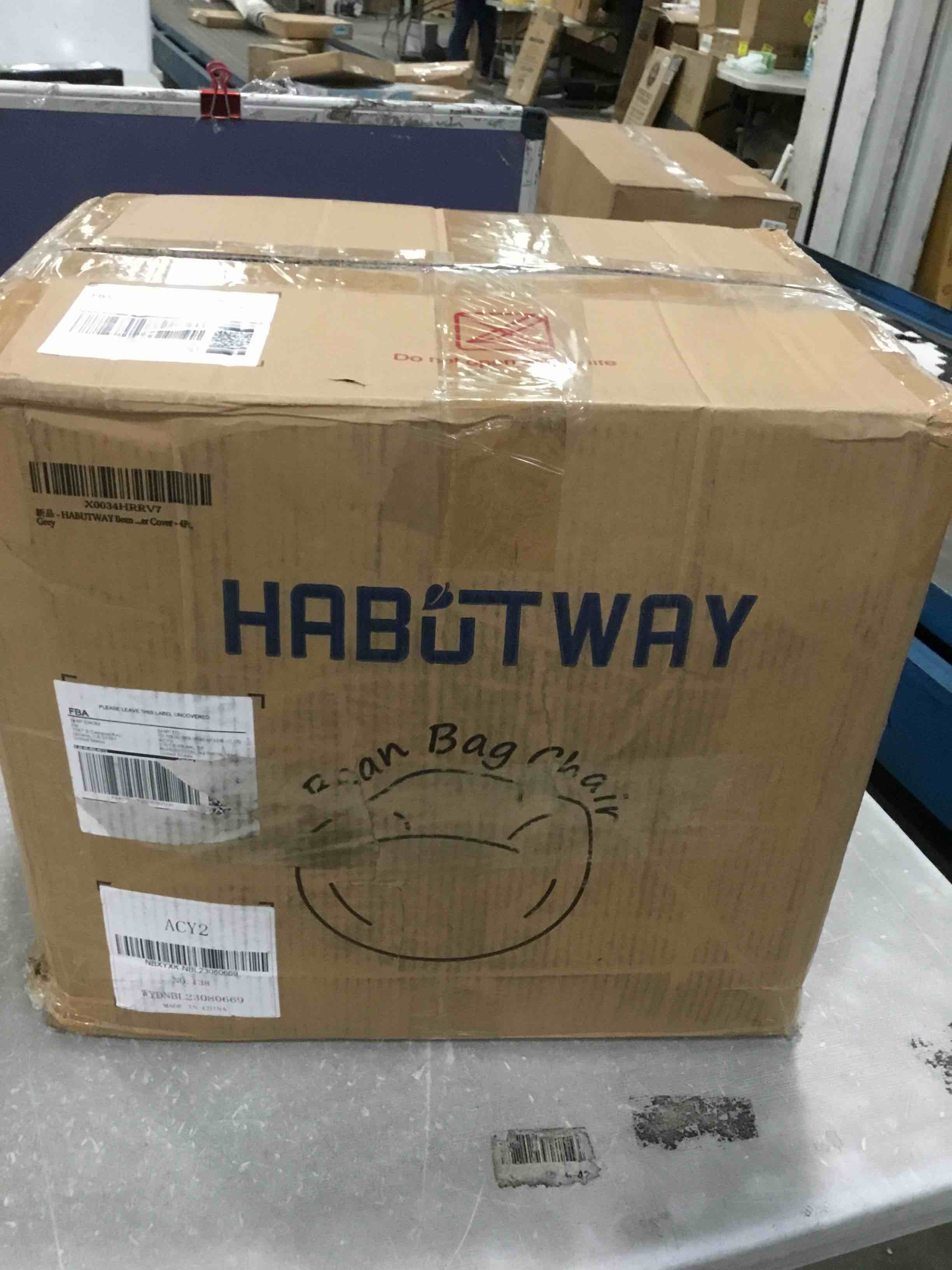 https://s3.amazonaws.com/lotting-images-prod/bidfta/BLU4947966_1704893182672.jpeg