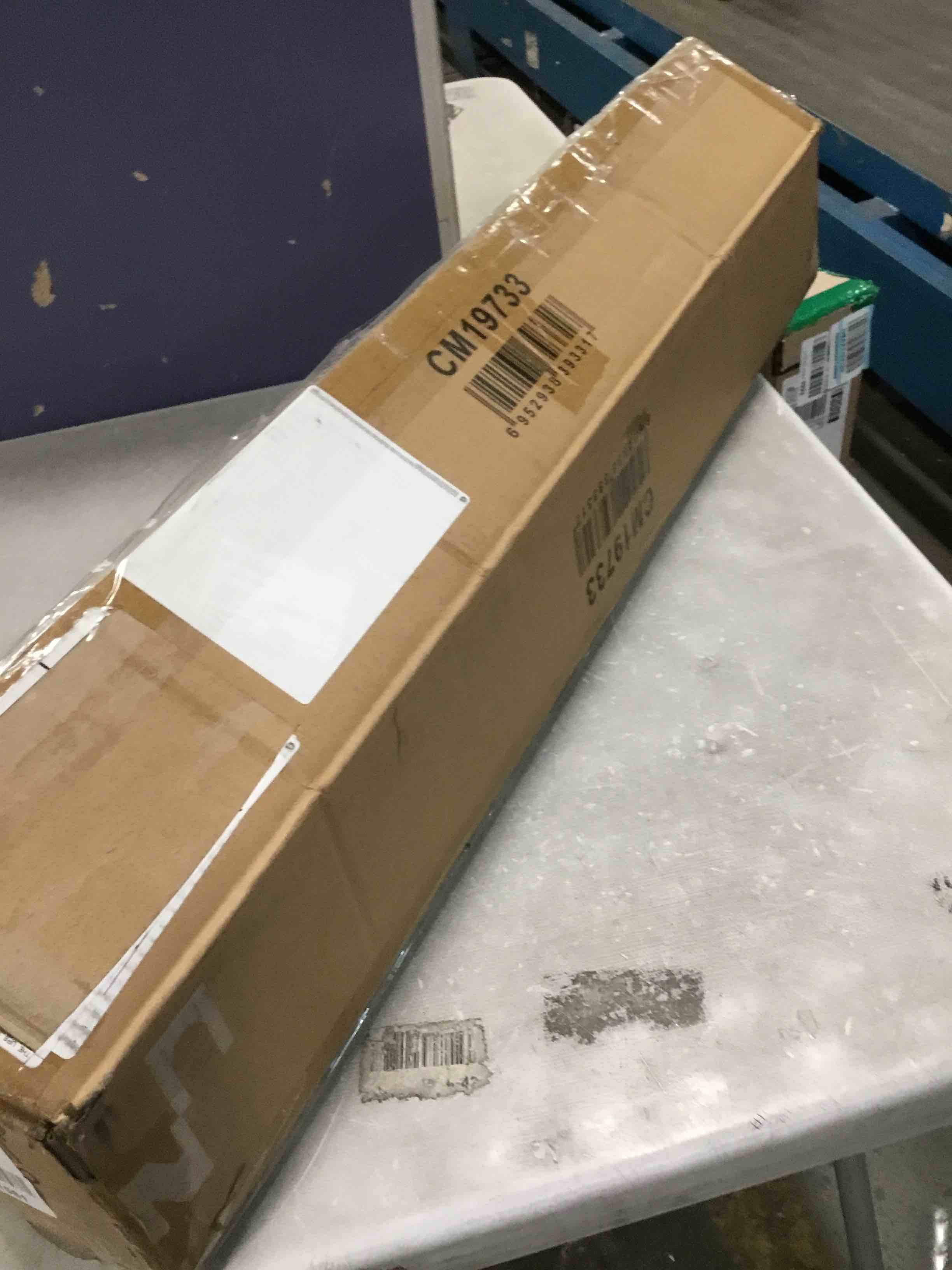 https://s3.amazonaws.com/lotting-images-prod/bidfta/BLU4947981_1704895400511.jpeg