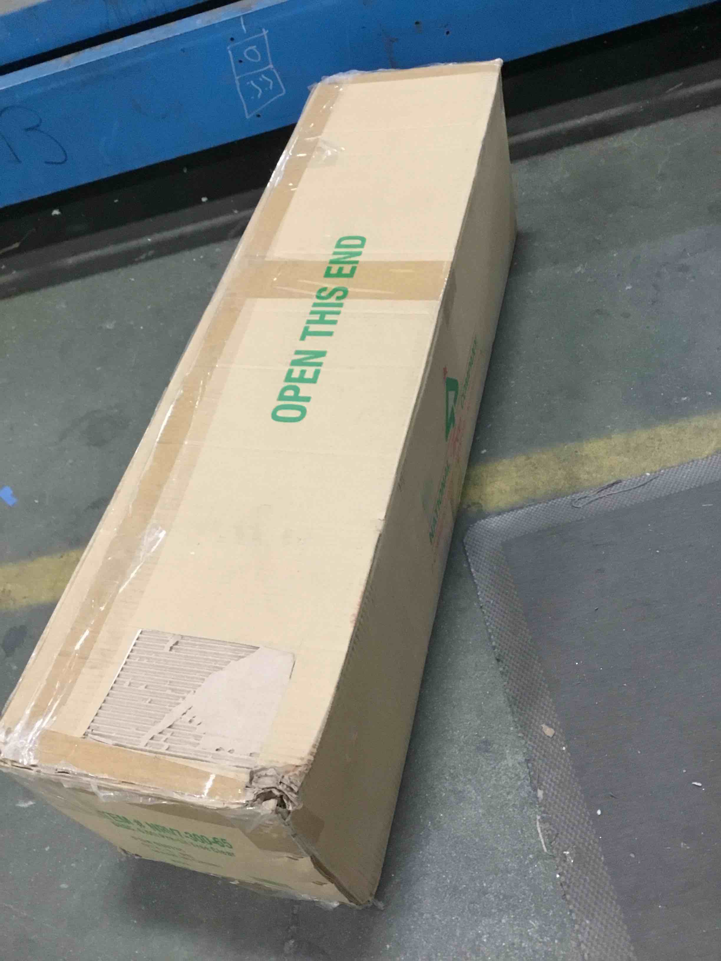 https://s3.amazonaws.com/lotting-images-prod/bidfta/BLU4948195_1704980696716.jpeg