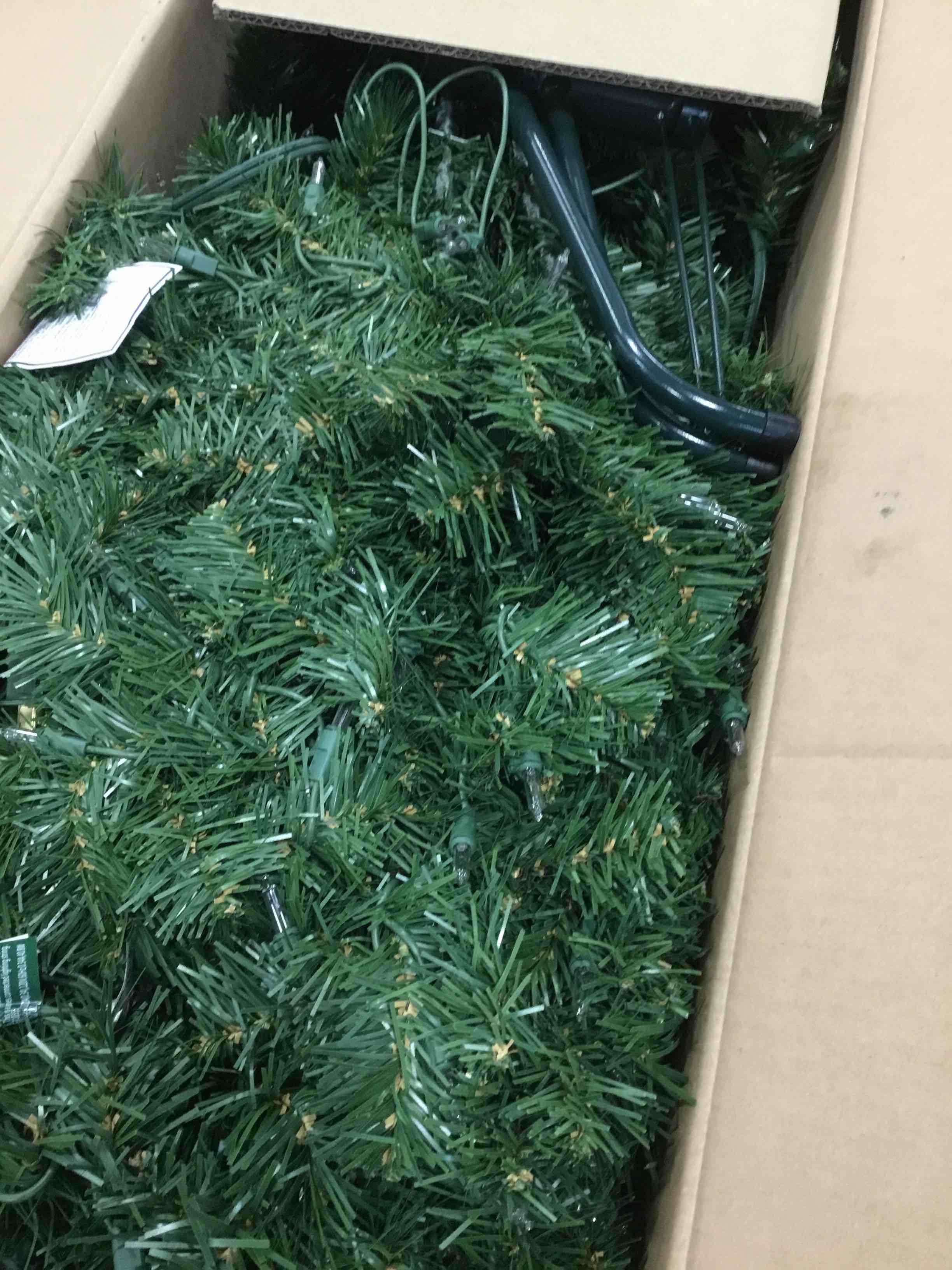https://s3.amazonaws.com/lotting-images-prod/bidfta/BLU4948195_1704980760928.jpeg