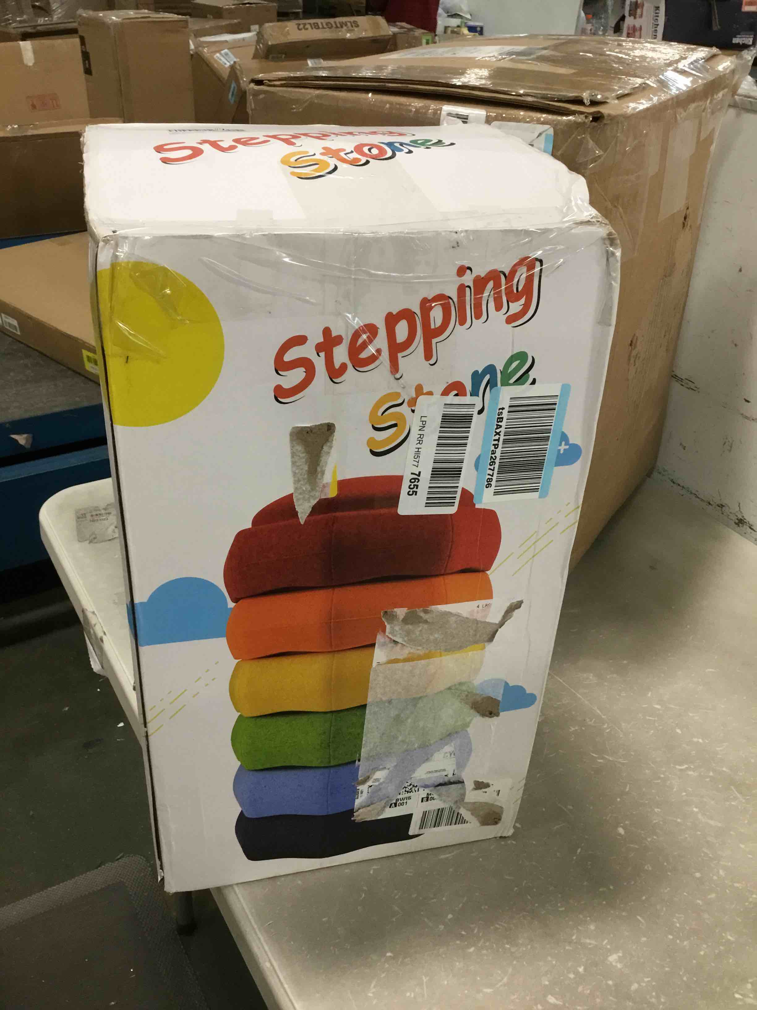 https://s3.amazonaws.com/lotting-images-prod/bidfta/BLU4948223_1704984892091.jpeg