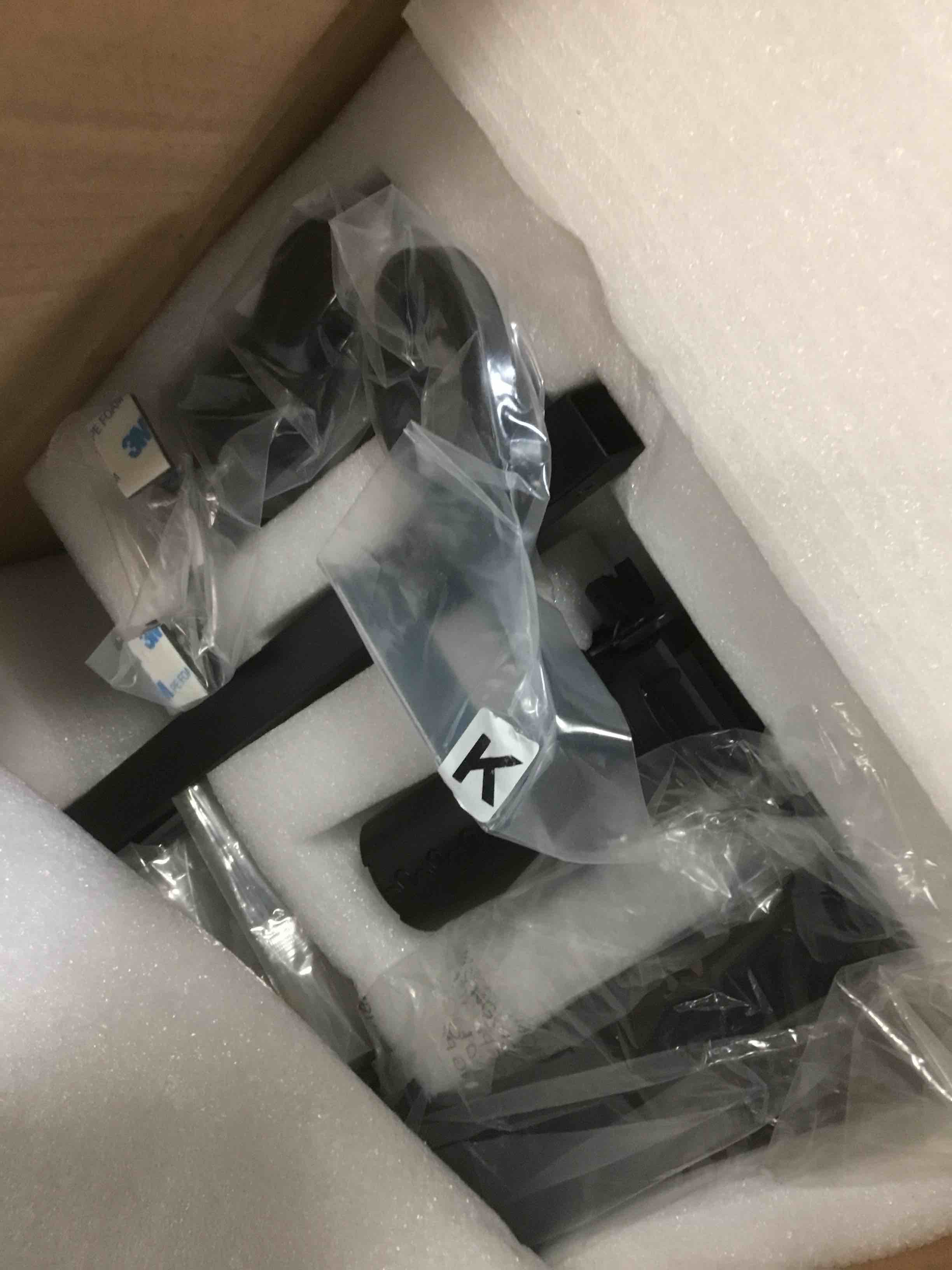 https://s3.amazonaws.com/lotting-images-prod/bidfta/BLU4949474_1704828166370.jpeg