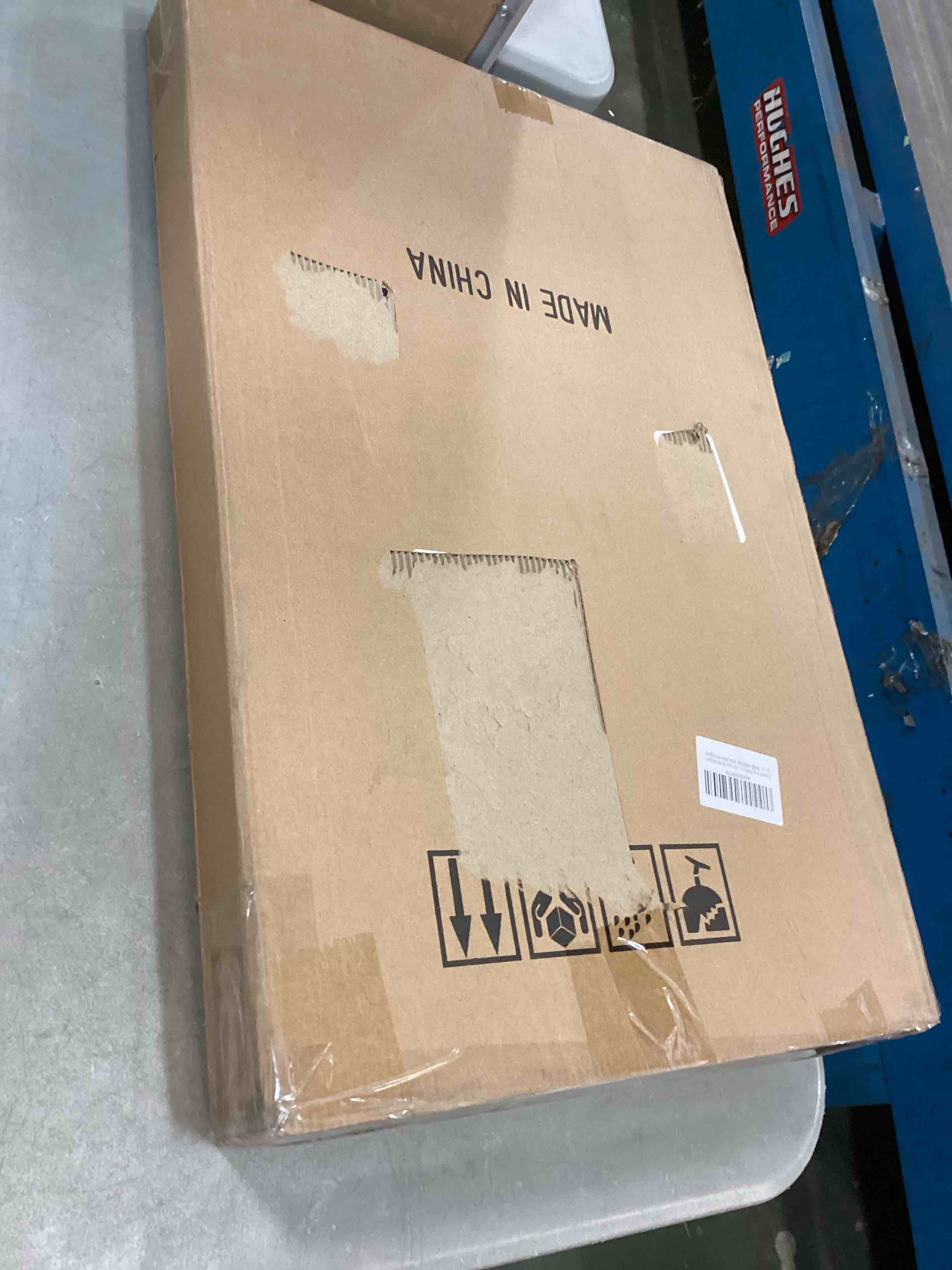 https://s3.amazonaws.com/lotting-images-prod/bidfta/BLU4949543_1704893011990.jpeg