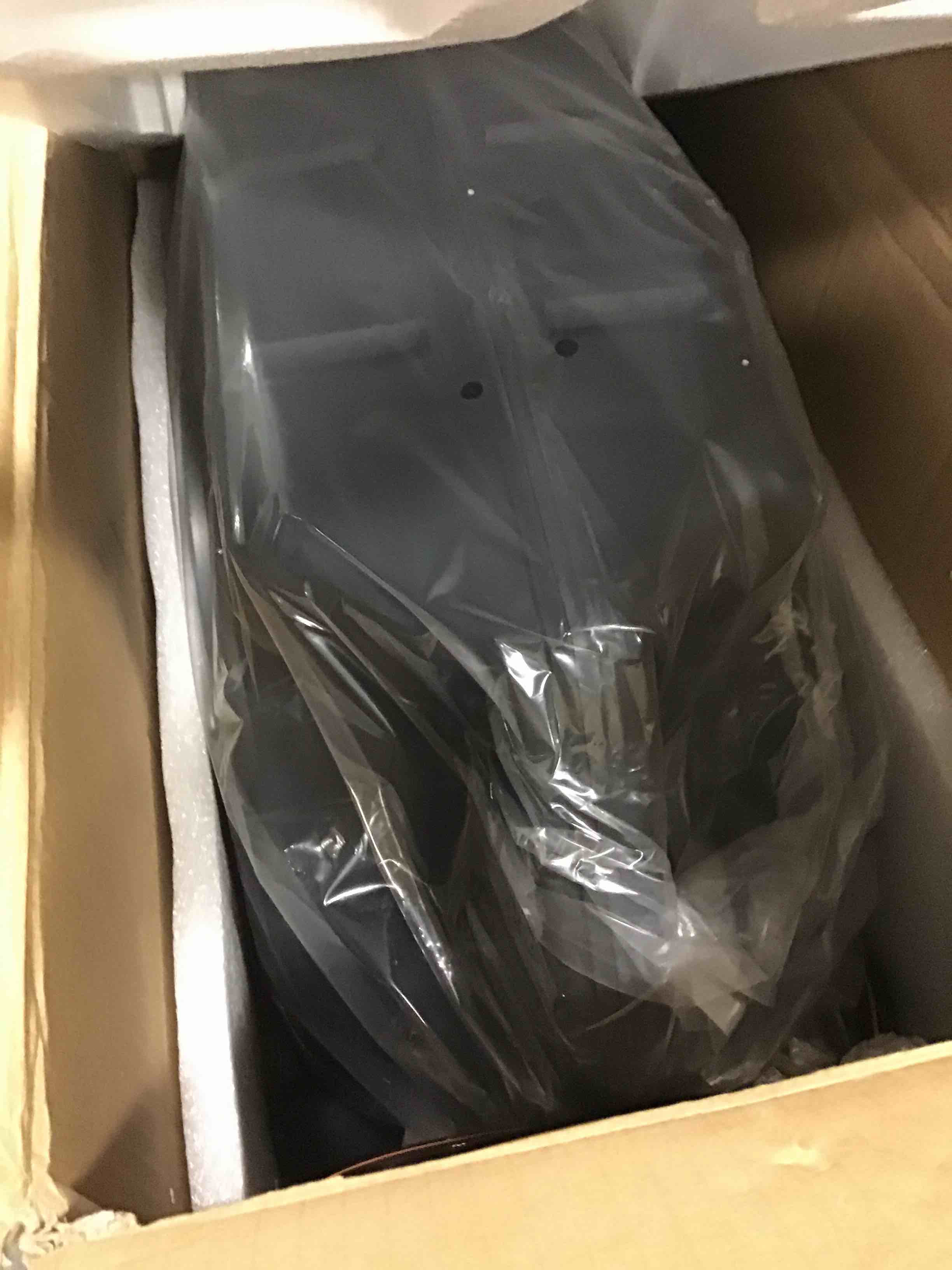 https://s3.amazonaws.com/lotting-images-prod/bidfta/BLU4949898_1705084509743.jpeg