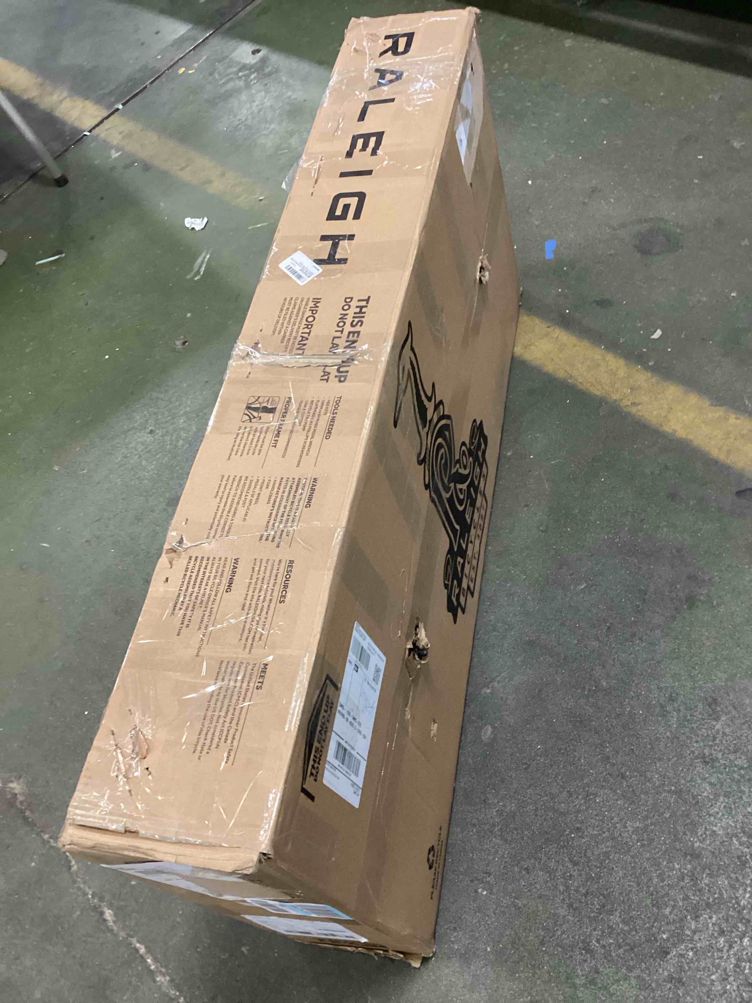https://s3.amazonaws.com/lotting-images-prod/bidfta/BLU4950083_1705159049999.jpeg