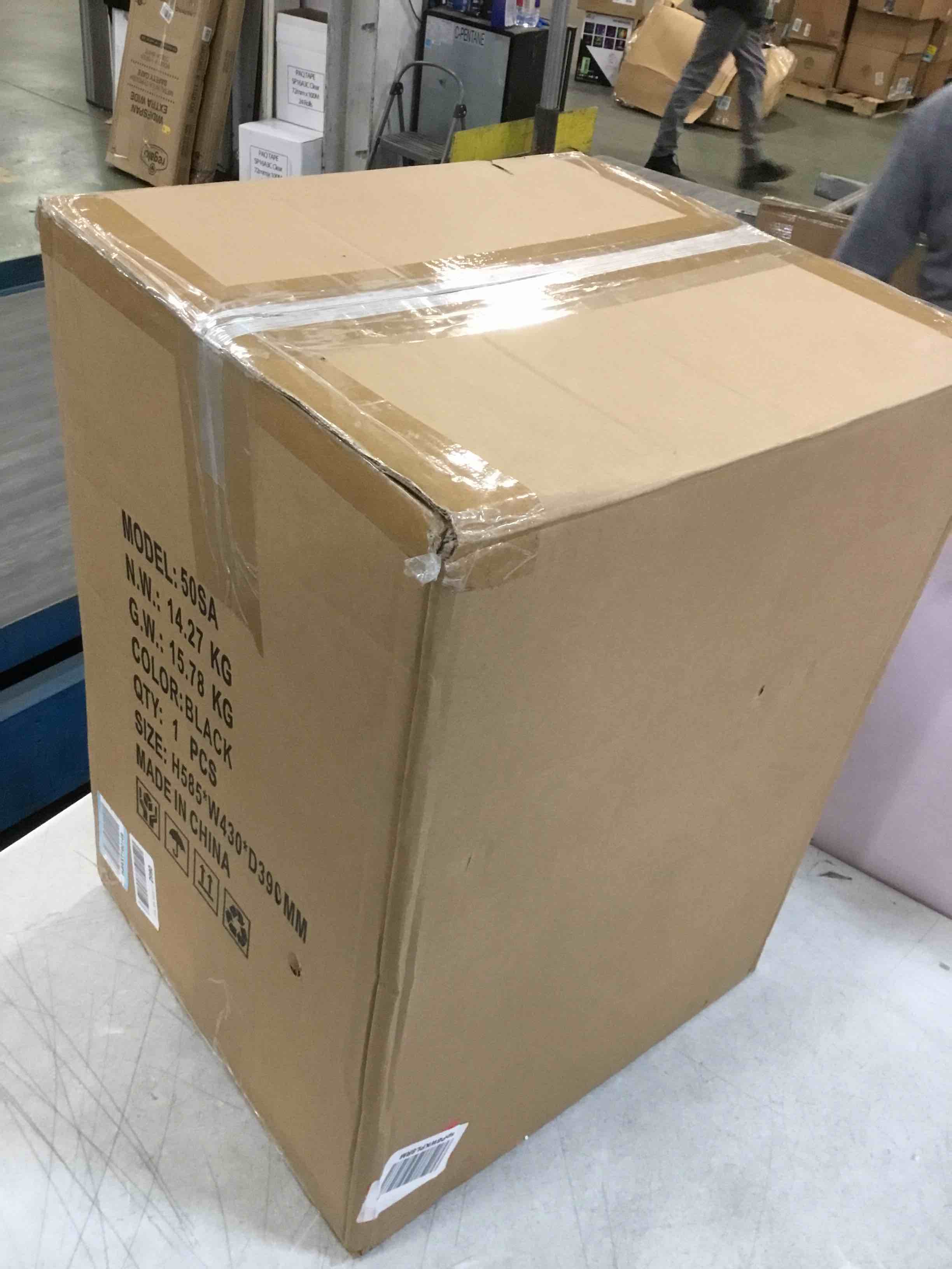 https://s3.amazonaws.com/lotting-images-prod/bidfta/BLU4950432_1705346093627.jpeg