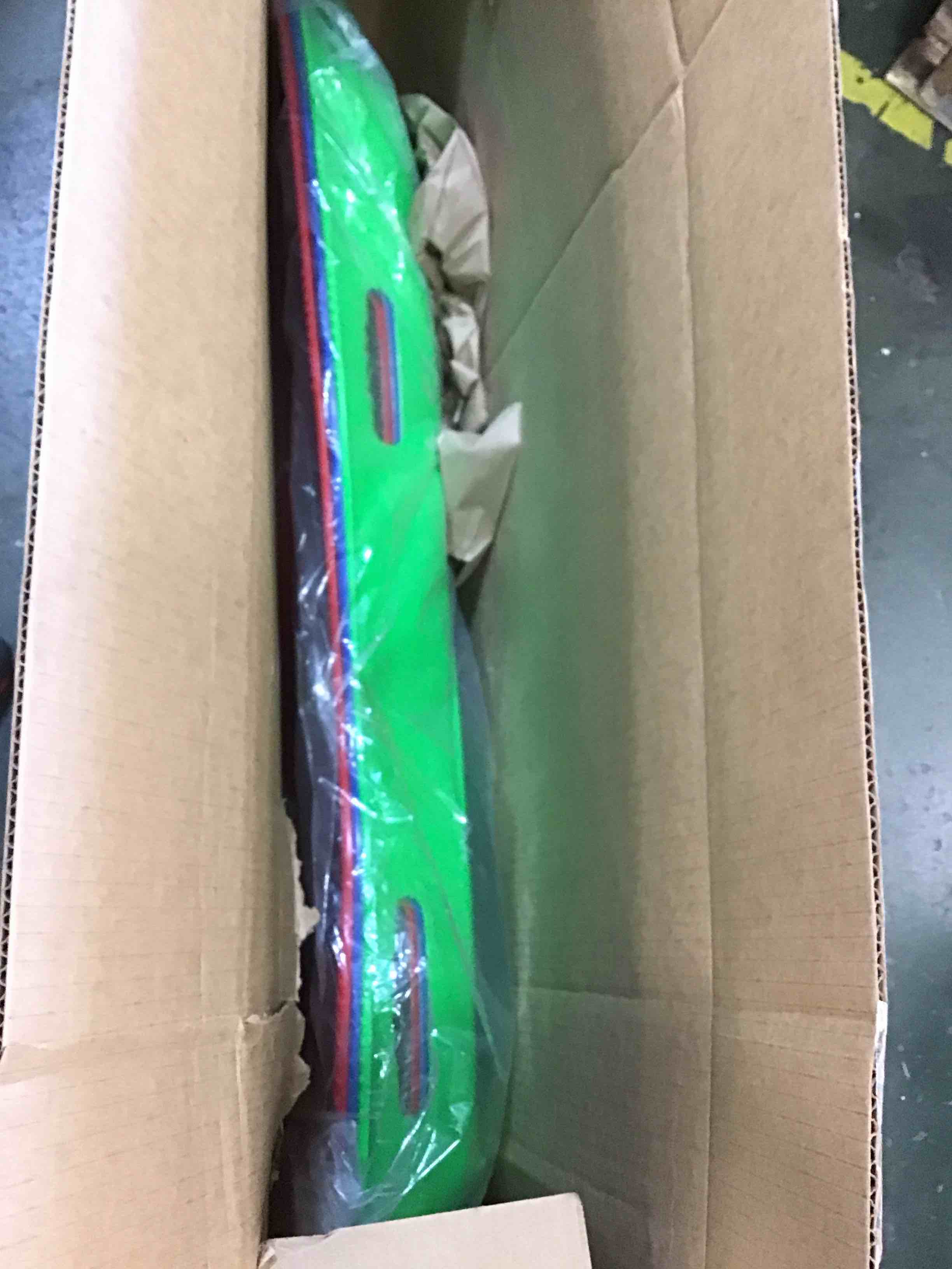 https://s3.amazonaws.com/lotting-images-prod/bidfta/BLU4950509_1704396528966.jpeg